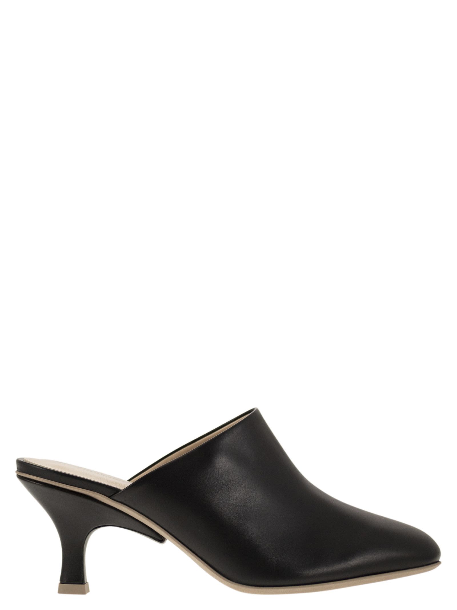 Shop Tod's Leather Sabot In Nero
