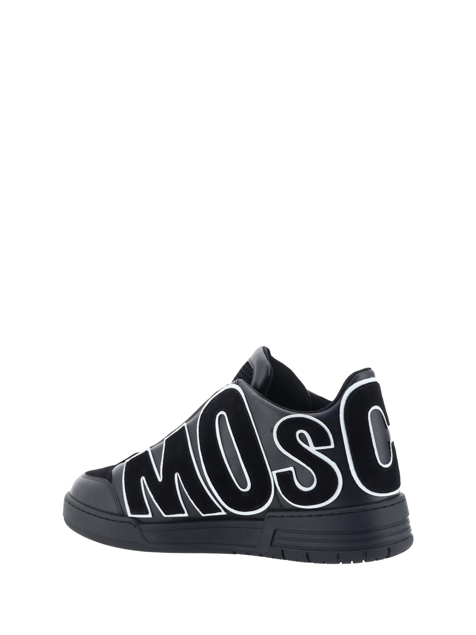 Shop Moschino Sneakers In Nero