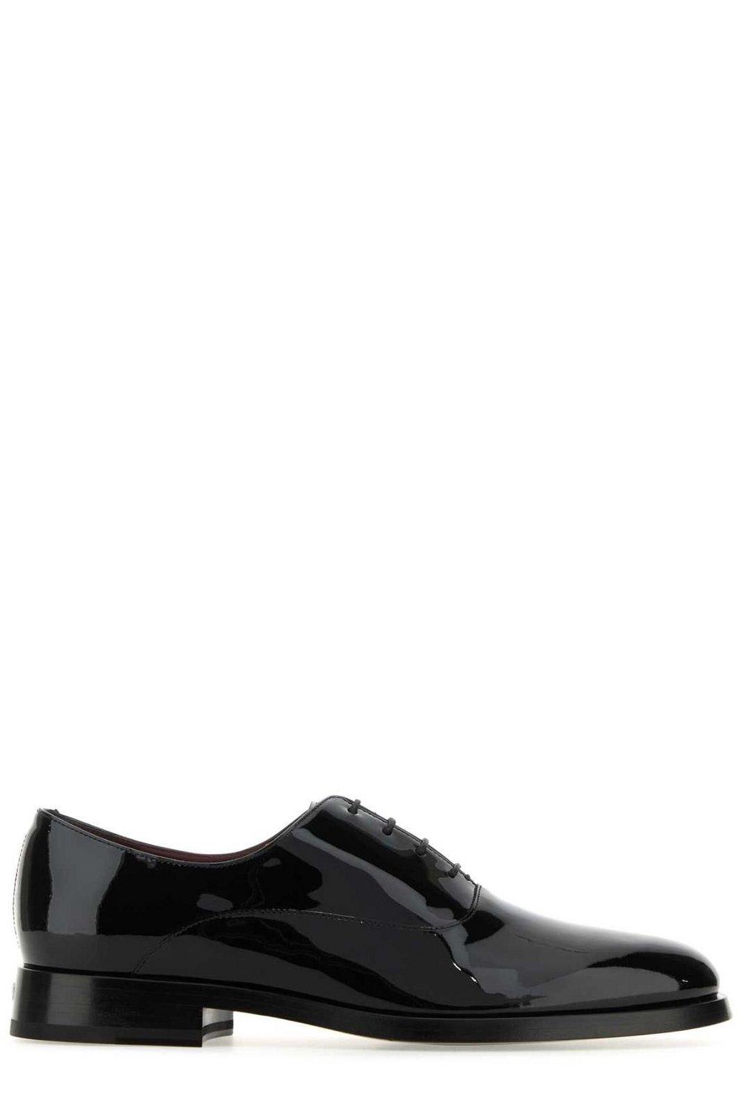 Valentino Garavani Valentino Round Toe Oxford Shoes In Black
