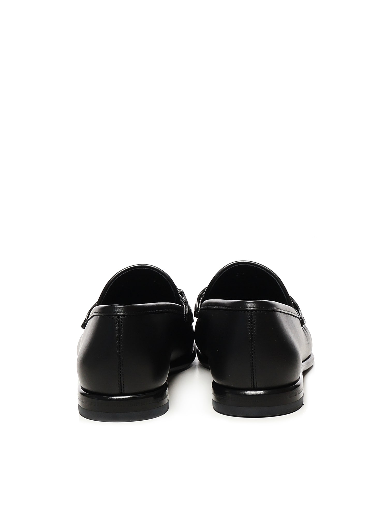 Ferragamo Gancini Buckle Loafers In Black