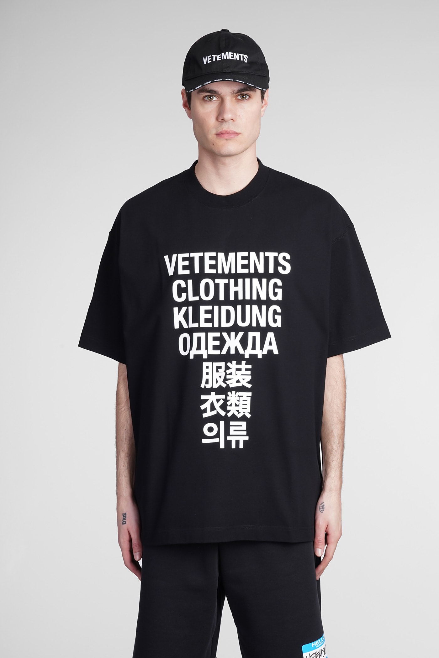 人気特価激安 VETEMENTS 辞書 Tシャツ/カットソー(七分/長袖