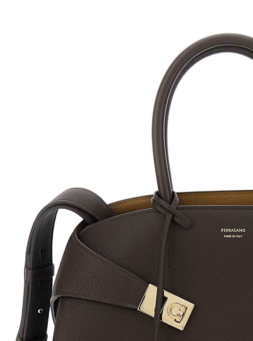 Ferragamo Hug Th S Top Handle 31,5x19,0x22,0 In Brown