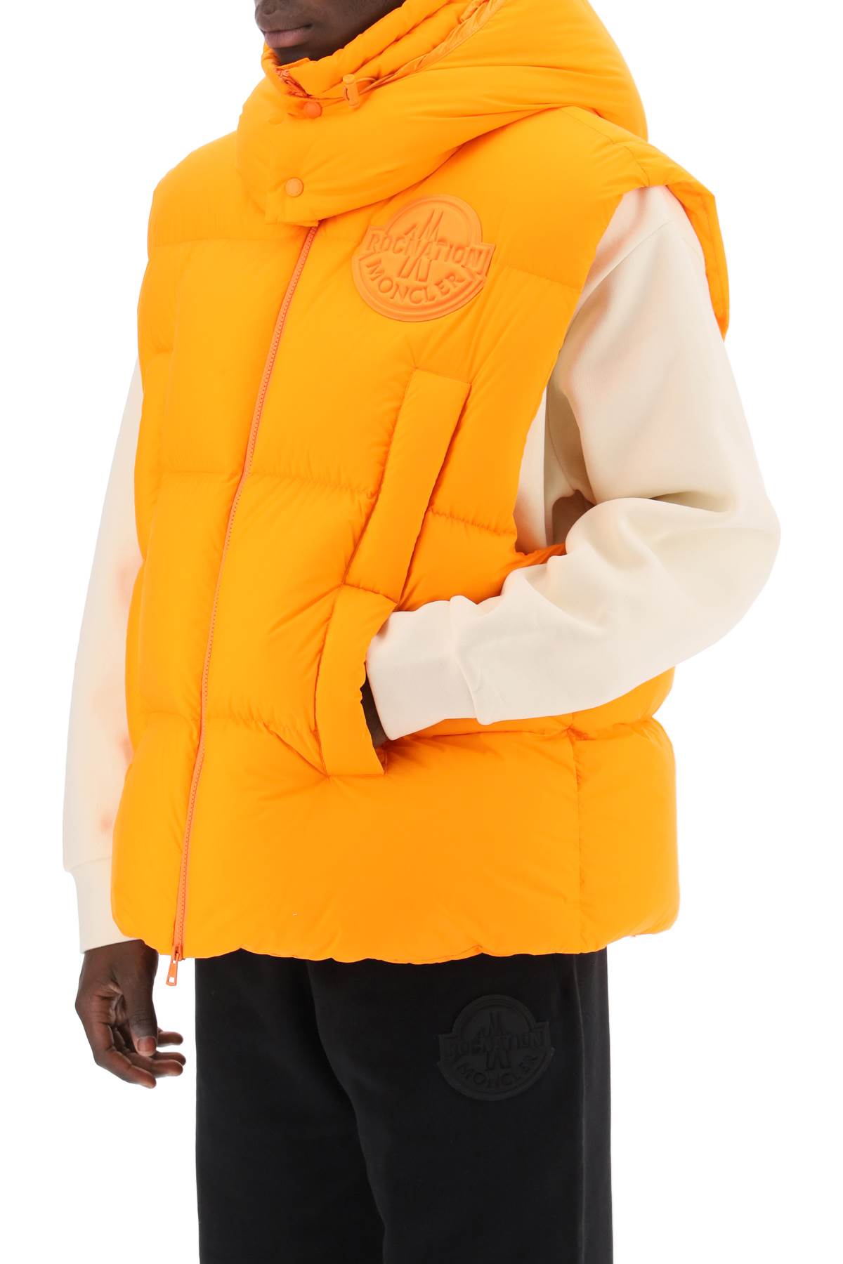 Moncler Genius Apus Down Vest In 328
