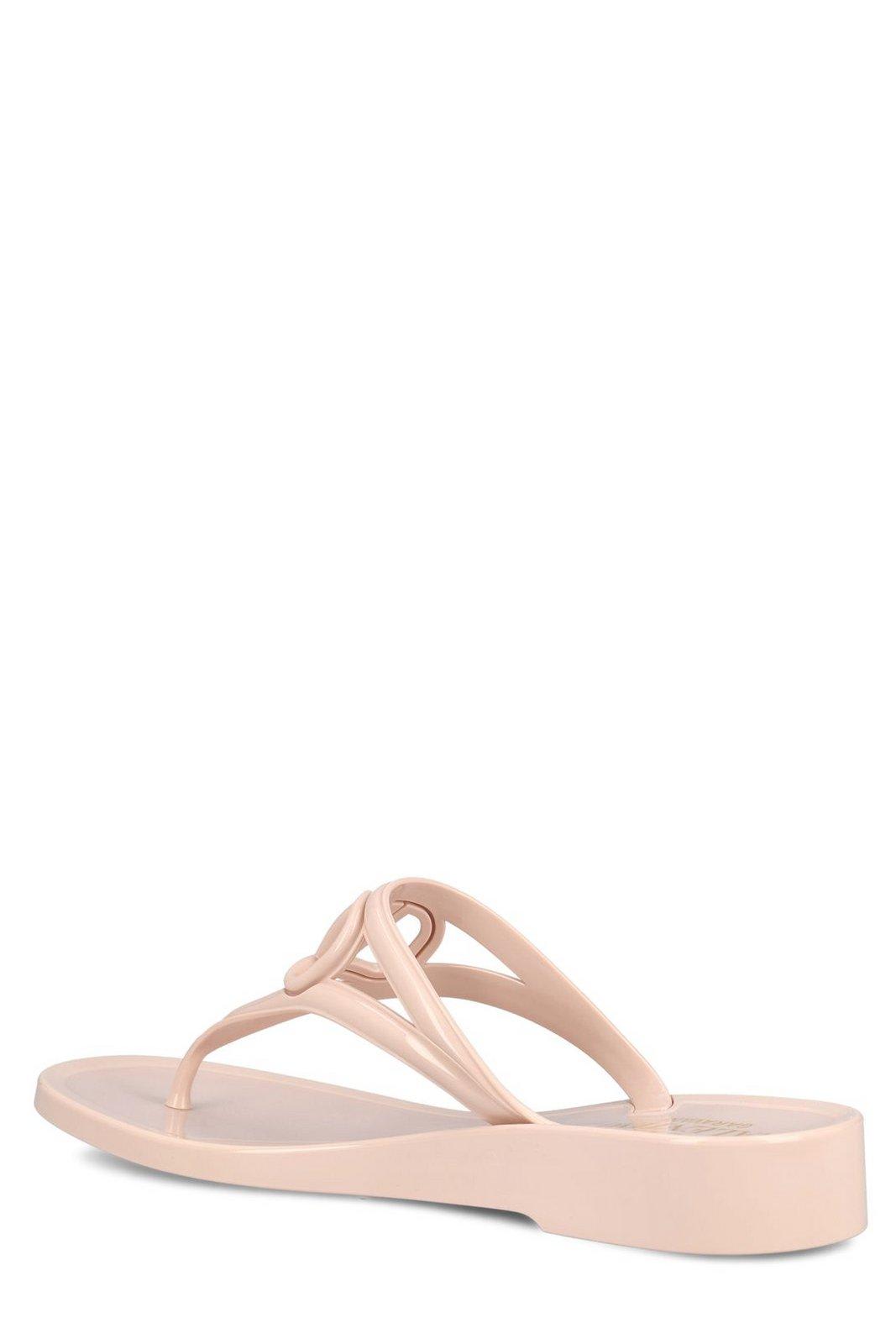 Valentino Garavani Summer Vlogo Signature Thong Sandals In Pink
