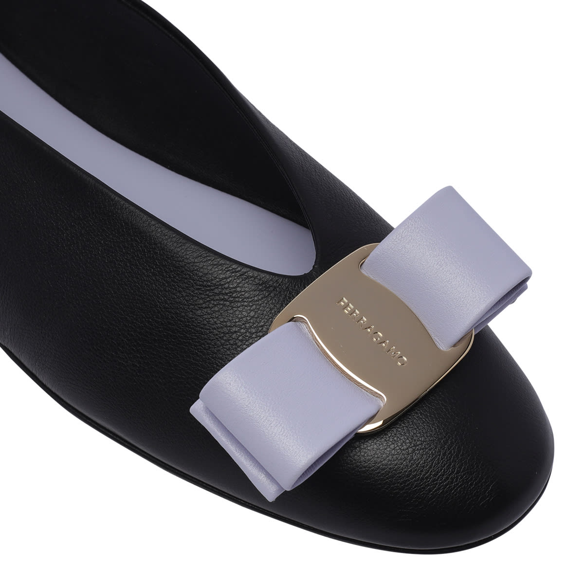 Shop Ferragamo Vara Bow Ballets In Black