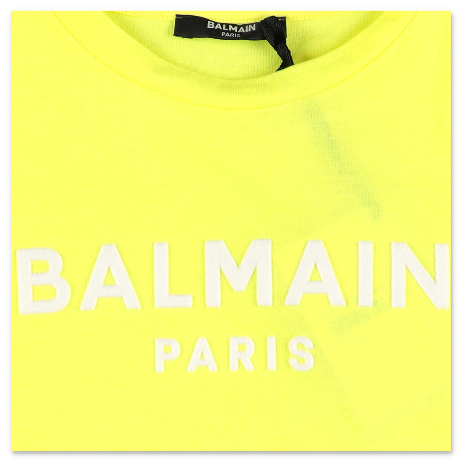 Shop Balmain T-shirt In Giallo/bianco