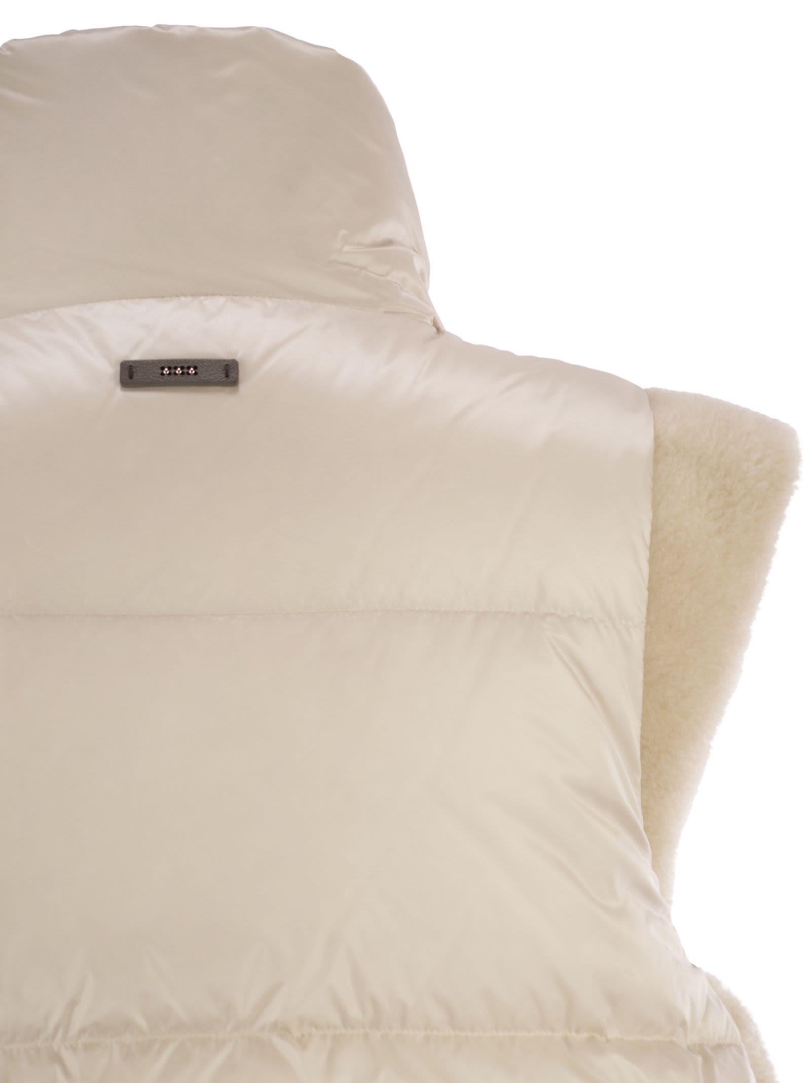 Peserico Down Vest With Winged Collar In Neutral