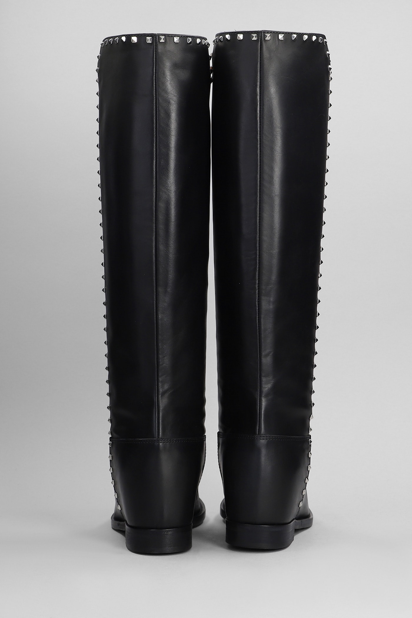 Via Roma 15 Studded 25mm Leather Boots In Black