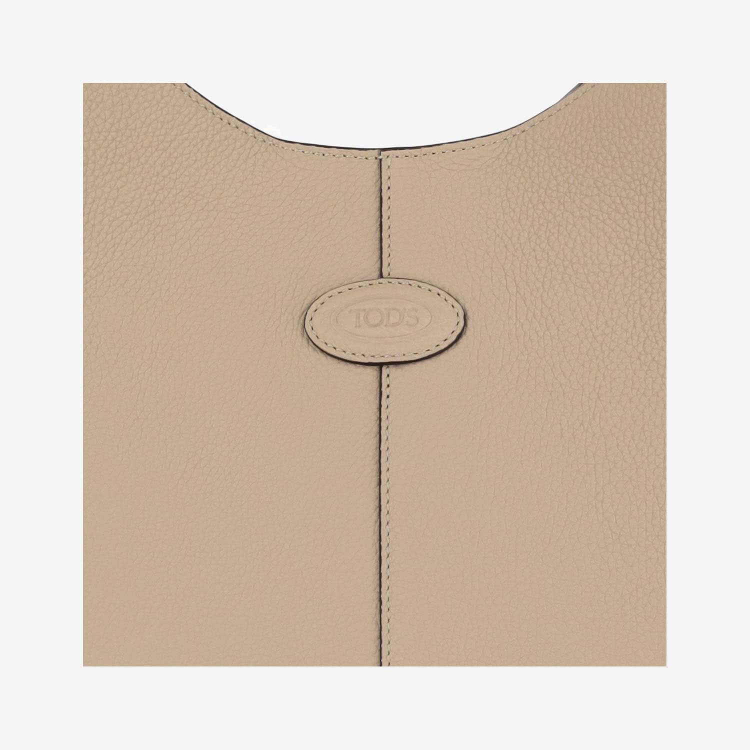 Tod's Shoulder Bag In Ivory
