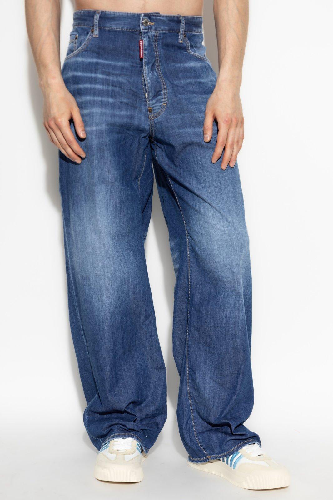 Shop Dsquared2 Summer Lovers Medium Wash Loose Jeans