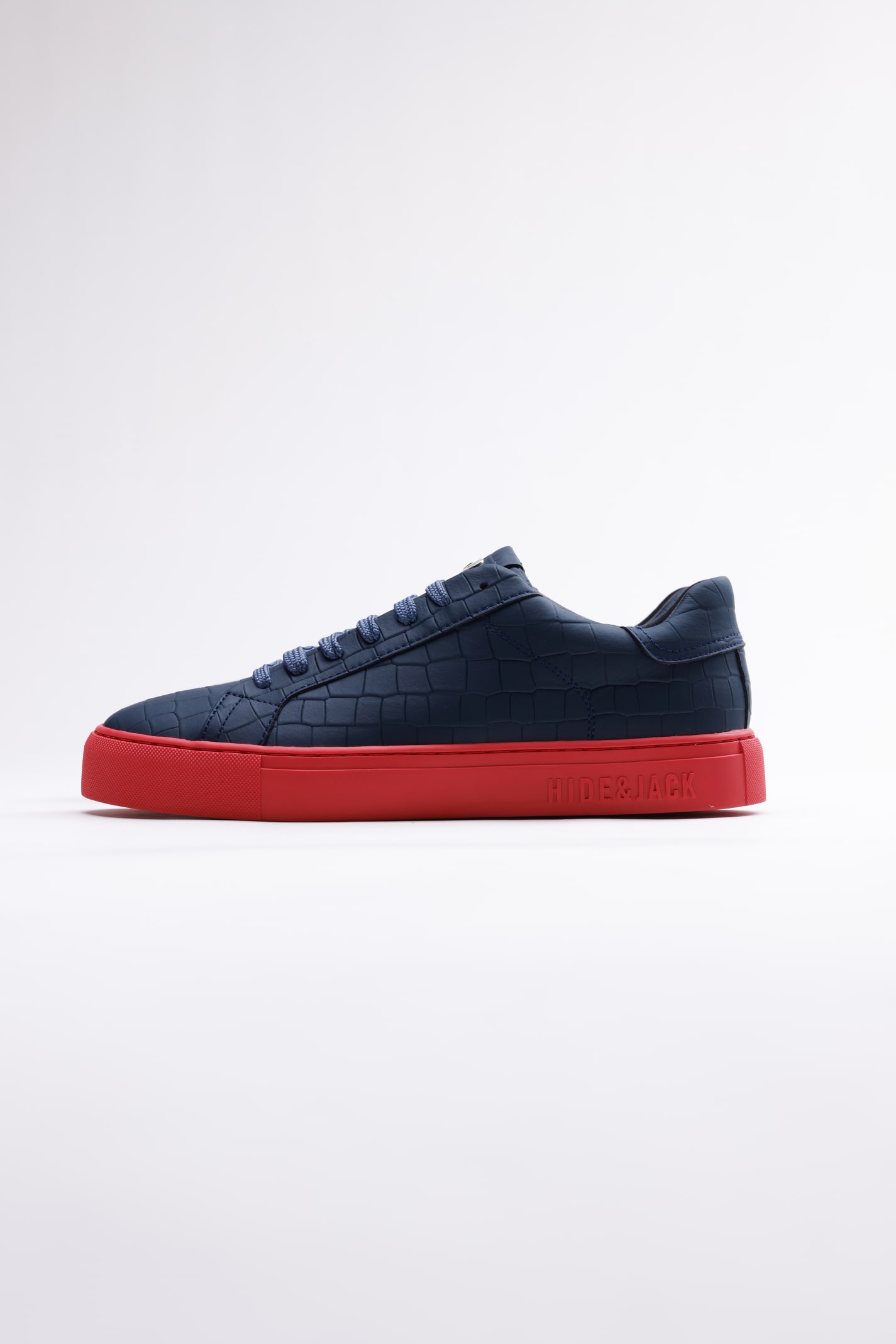 Shop Hide&amp;jack Low Top Sneaker - Essence Blue Red