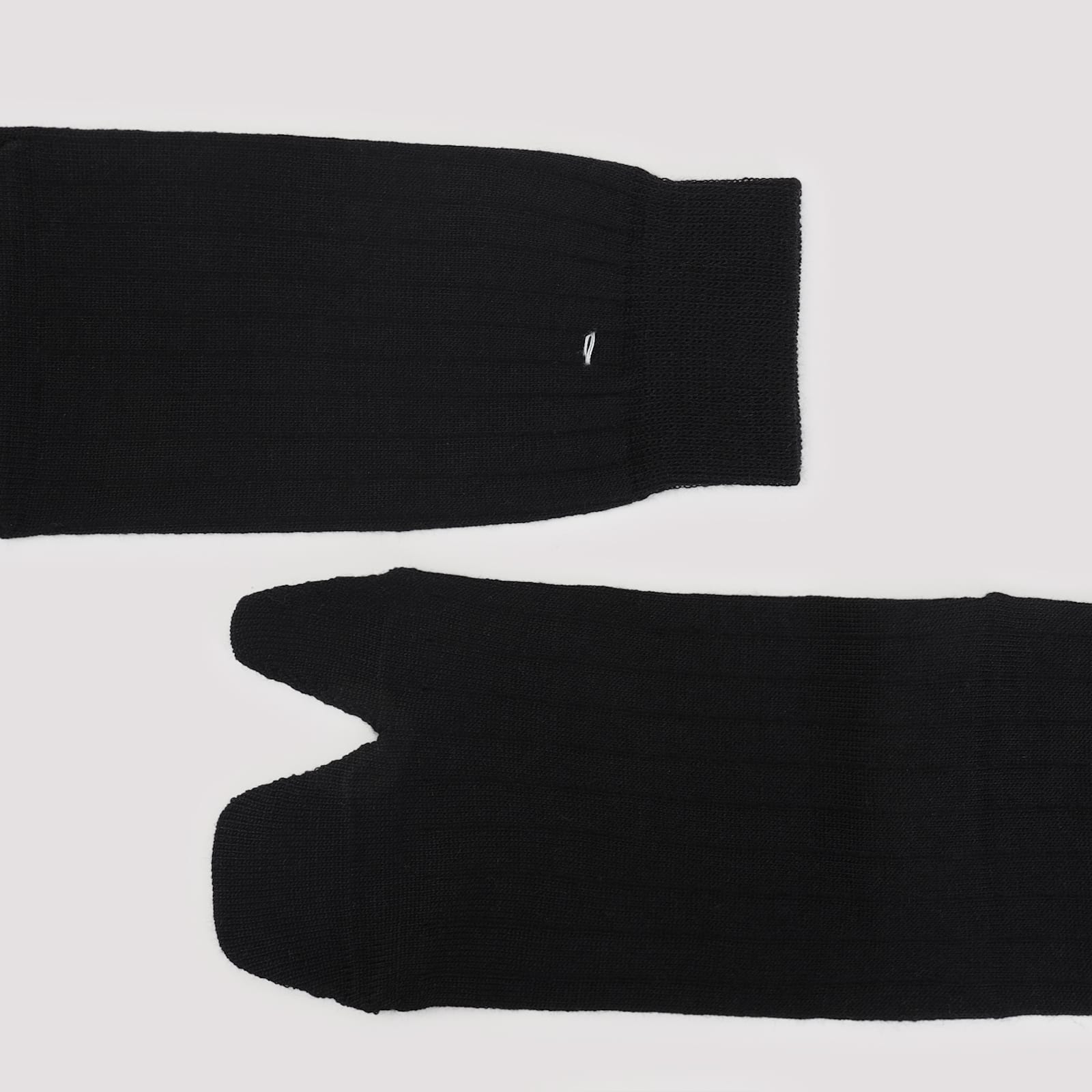 Maison Margiela Tabi Socks In Black