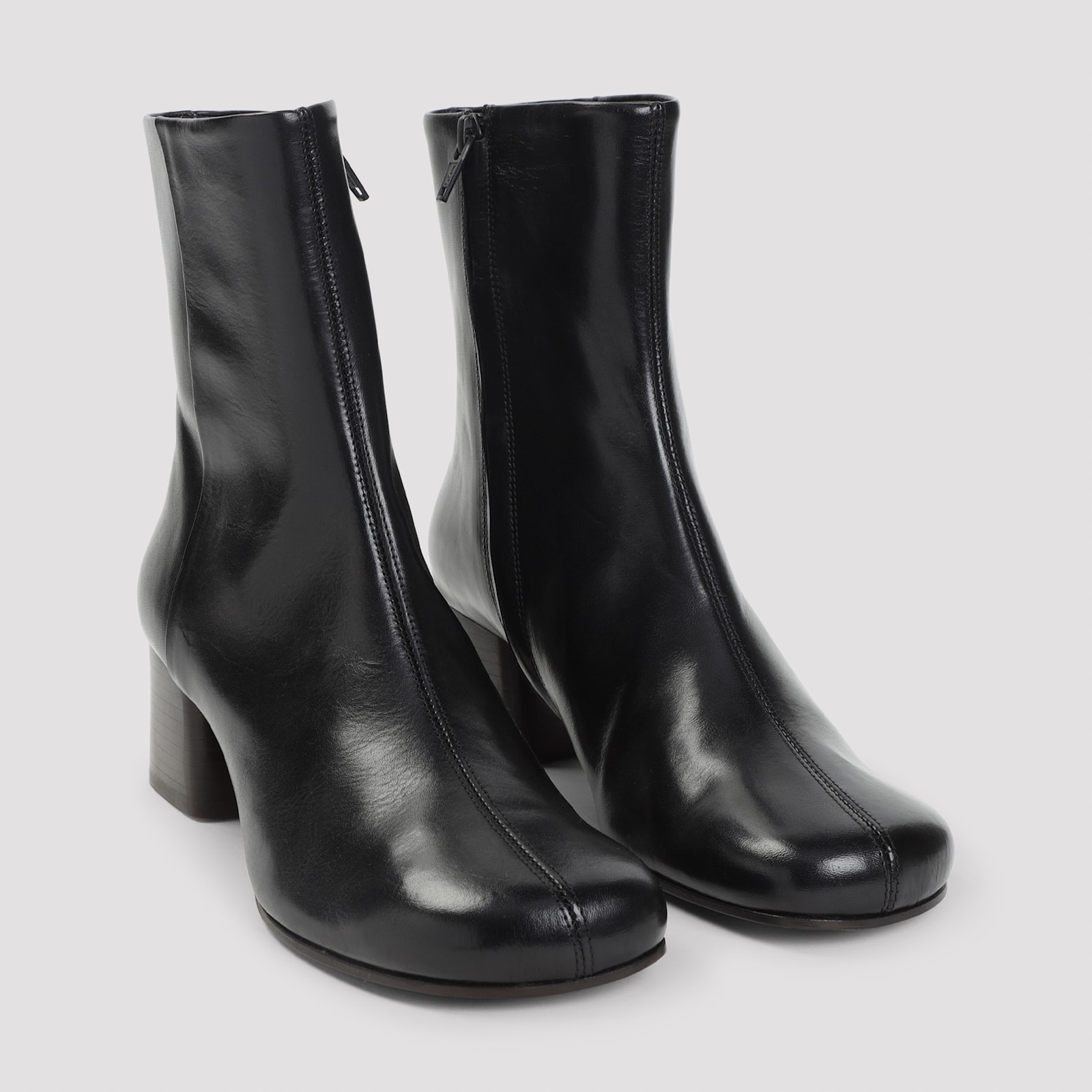 Lemaire Ankle Boots With Polished Calf Leather In Black