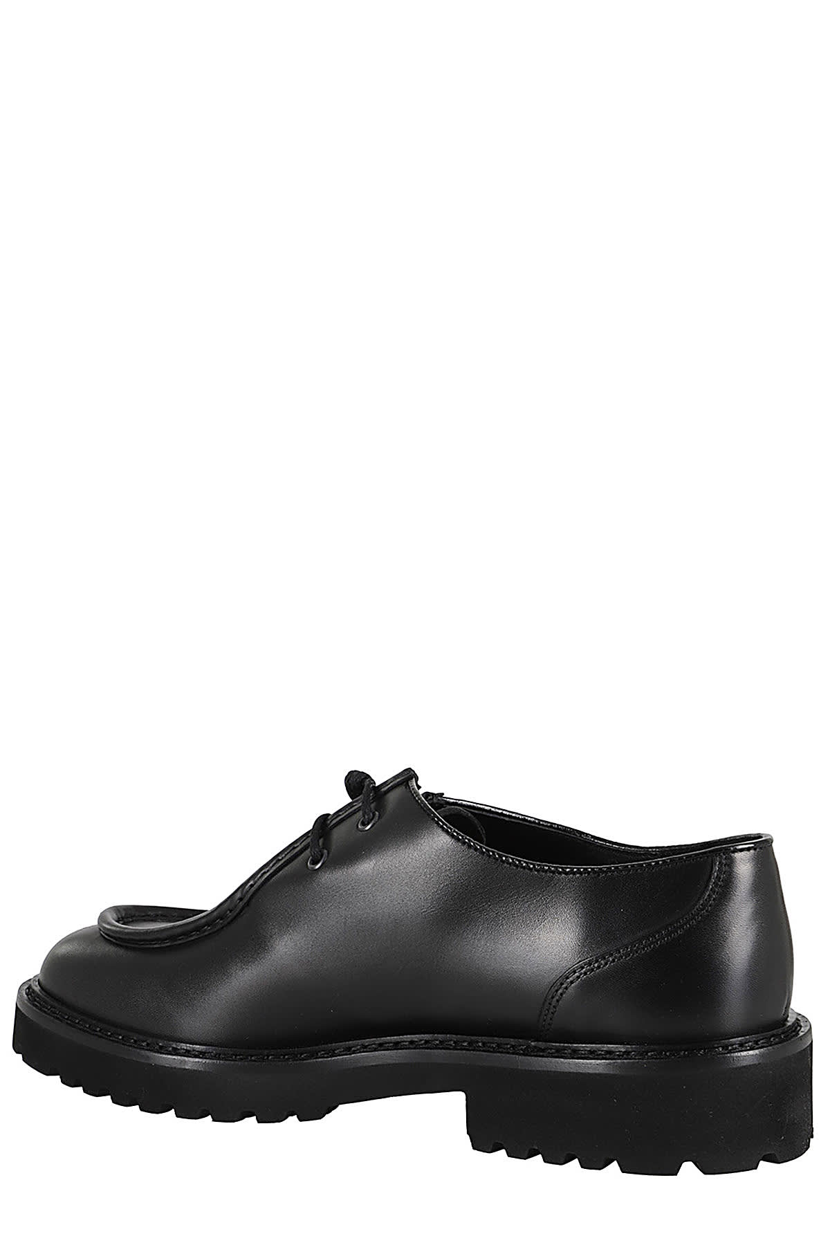 Shop Doucal's Scarpa Bordata In Nero