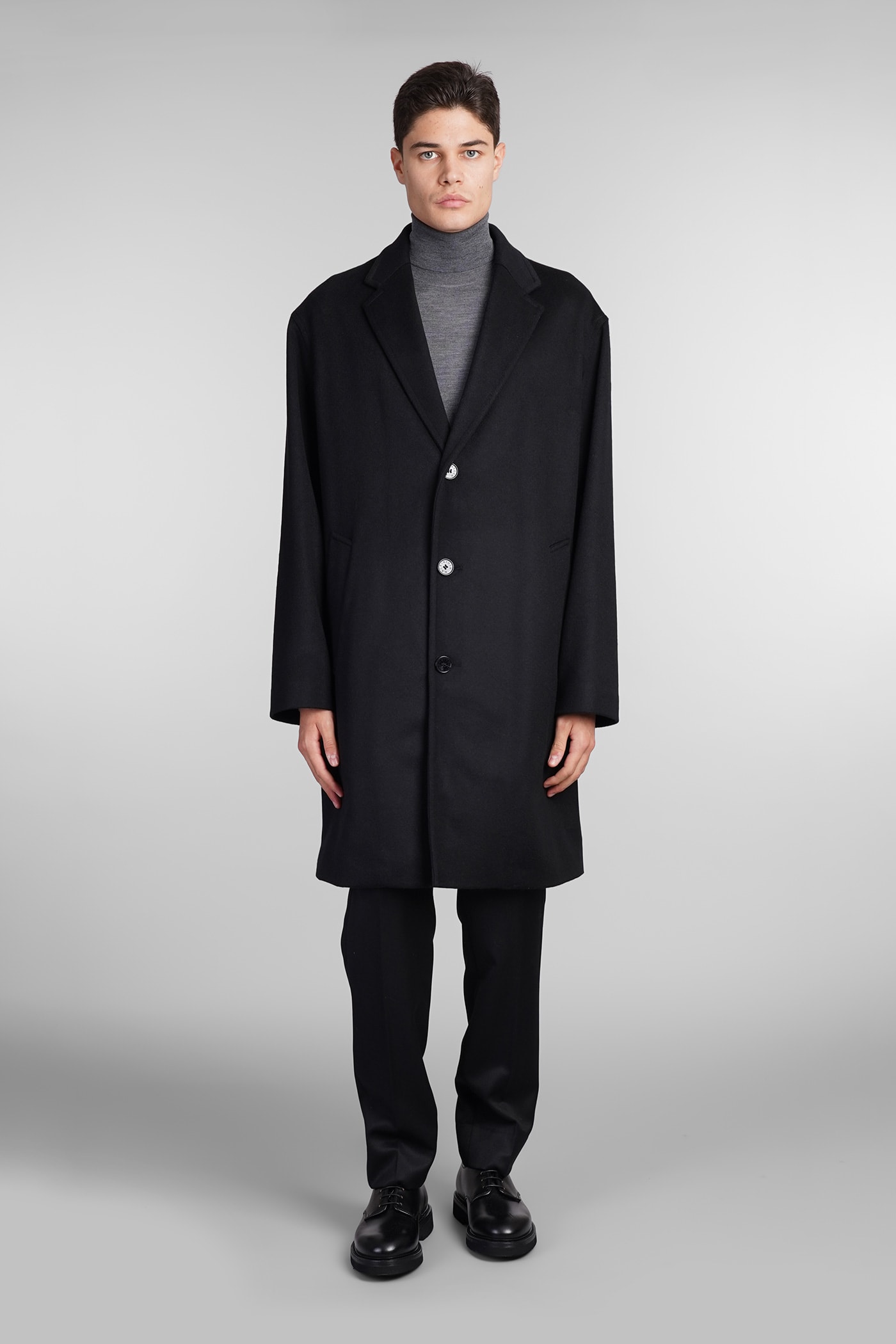 Renfrew Coat In Black Wool