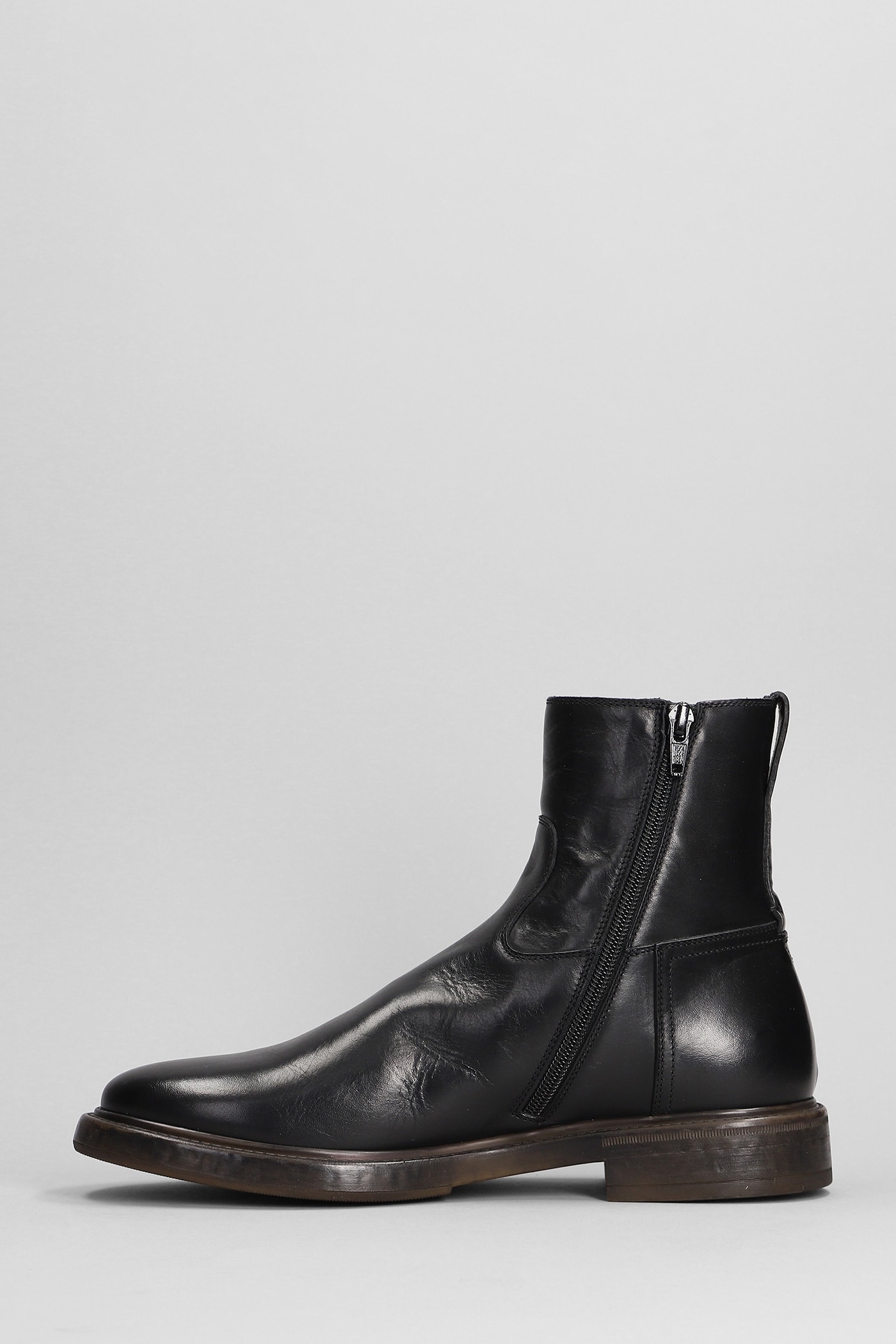 Shop Silvano Sassetti Low Heels Ankle Boots In Black Leather