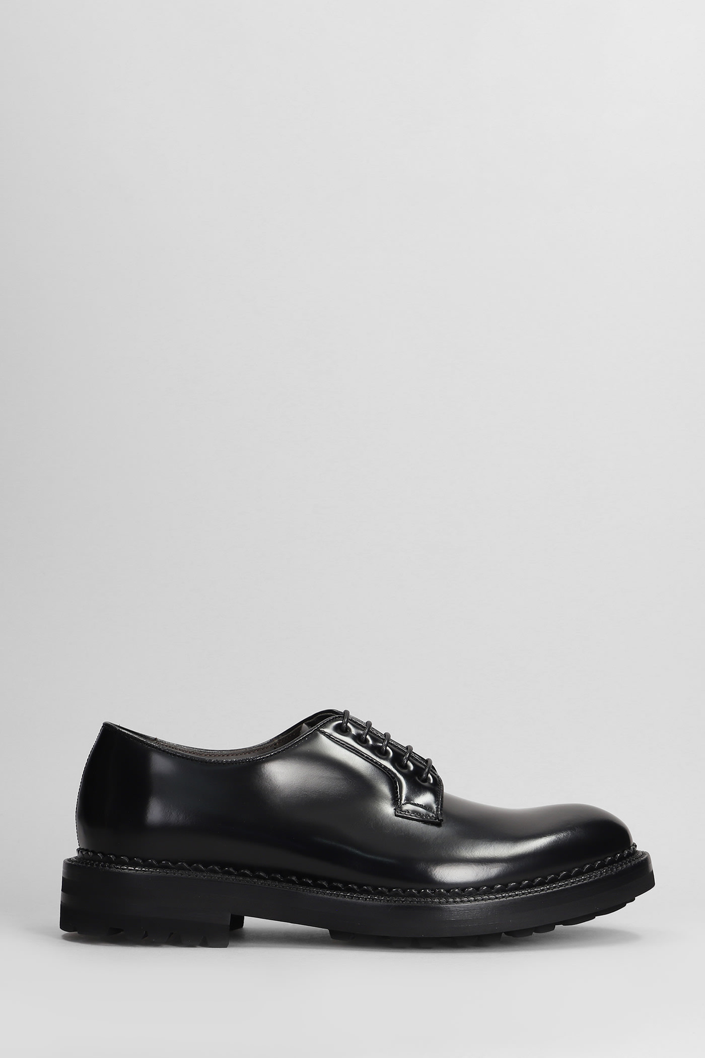 Lace Up Shoes In Black Leather