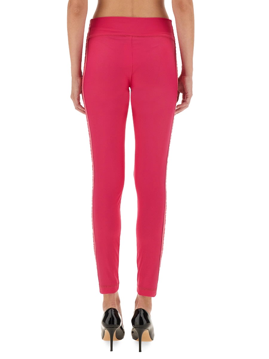 Versace Jeans Couture Logo-tape Cropped Leggings In Fuchsia