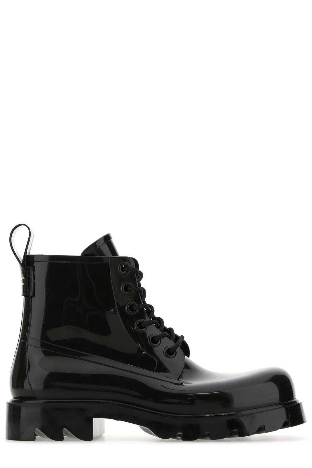 Shop Bottega Veneta Round Toe Lace-up Boots In Black