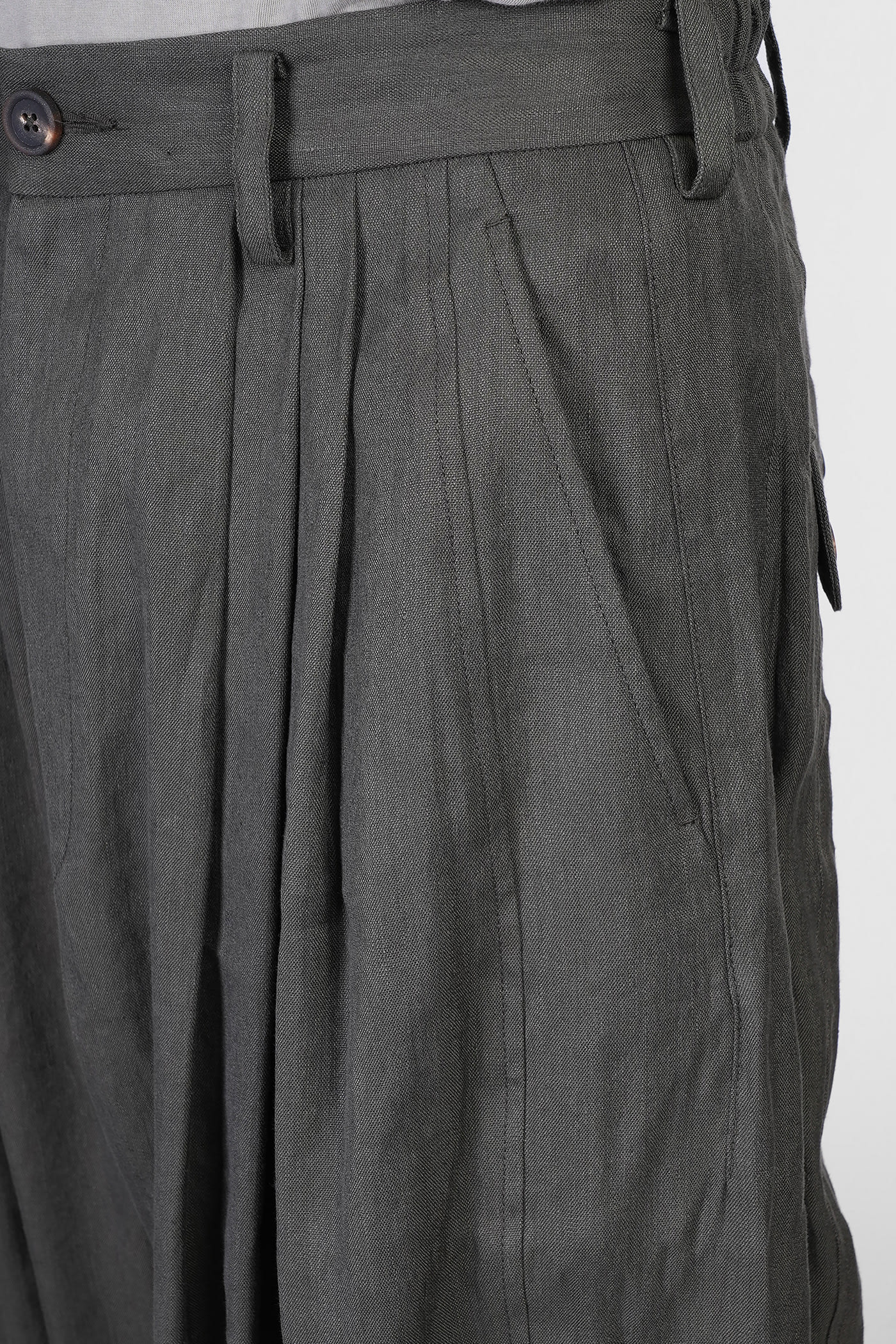 Ziggy Chen Pants In Green Chanvre