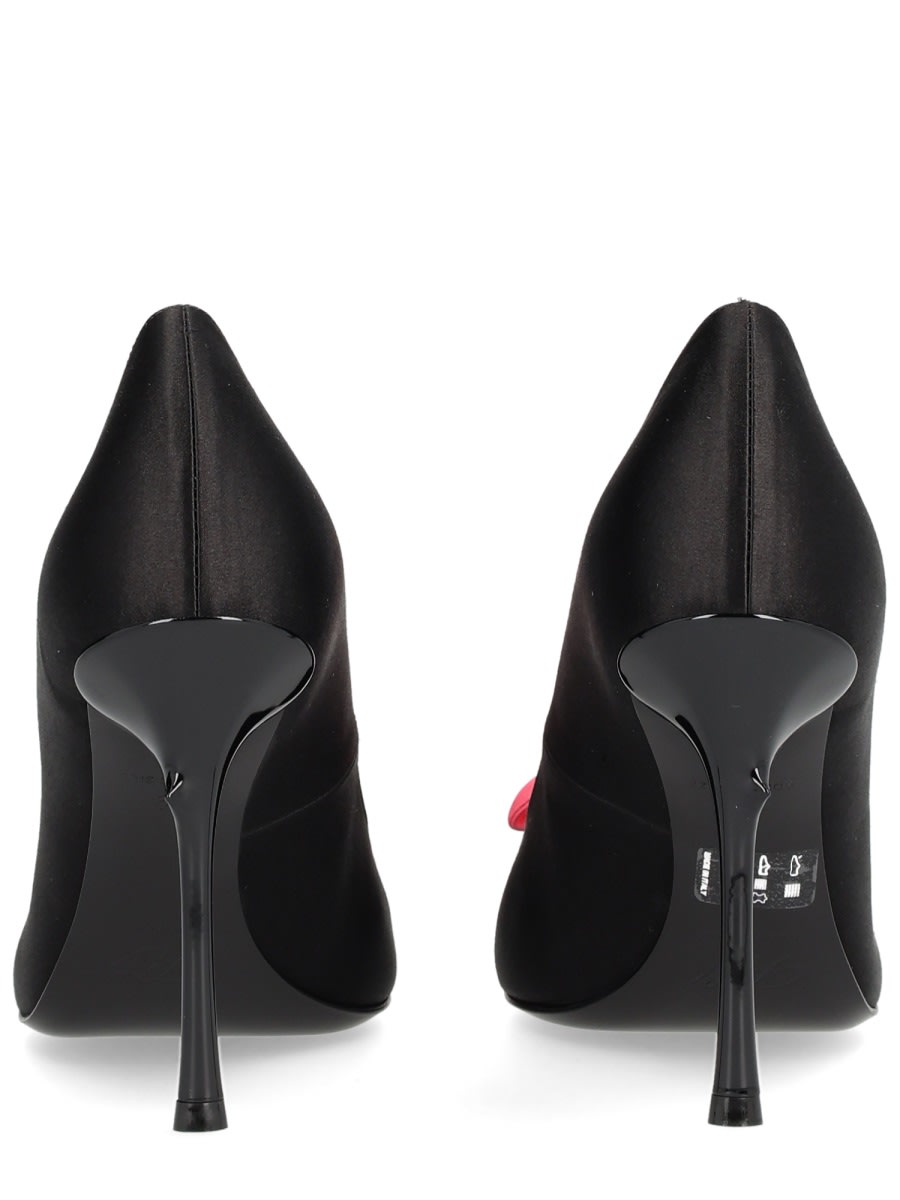 Roger Vivier Rose Vivier 100 Satin Pumps In Black