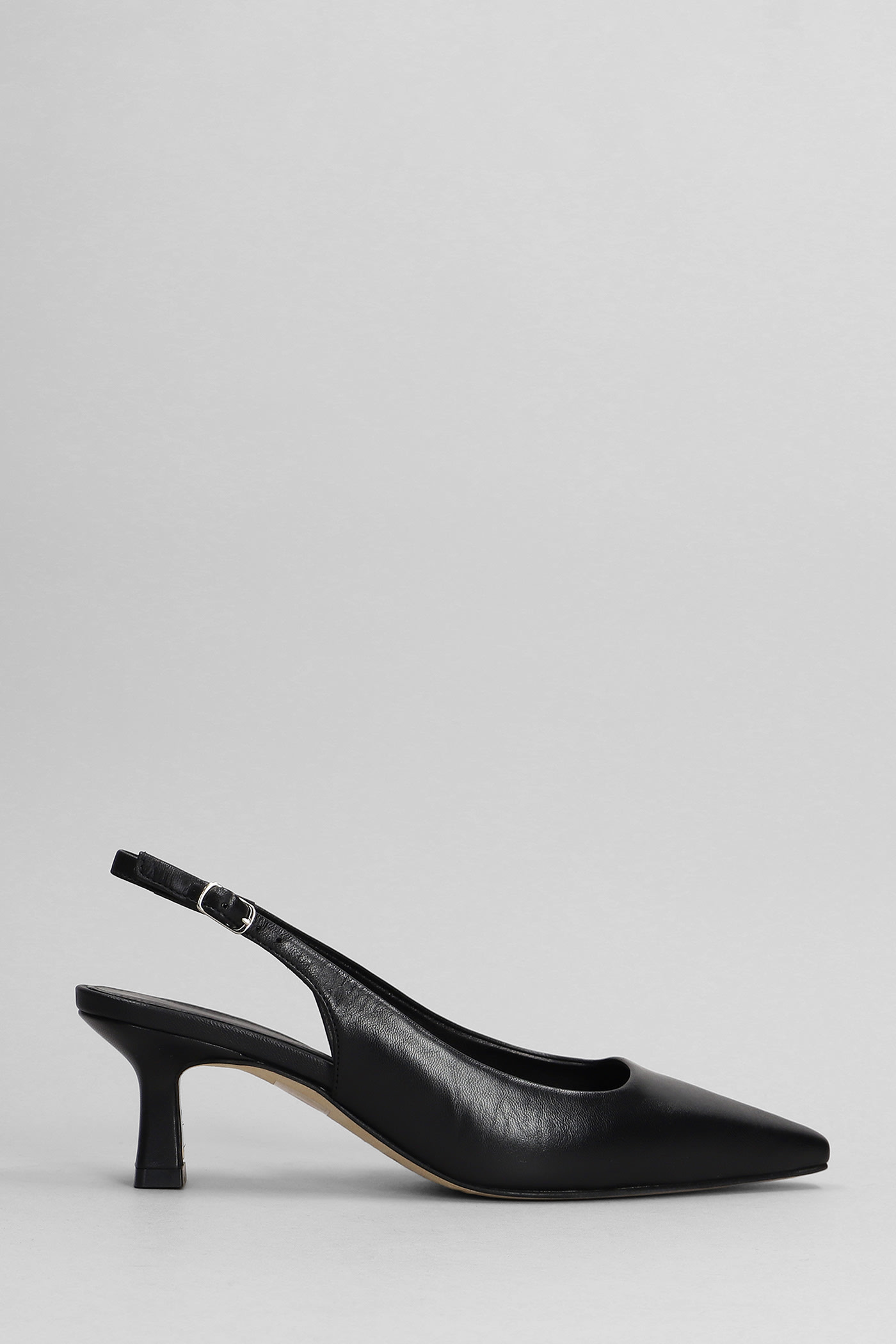Pumps In Black Leather
