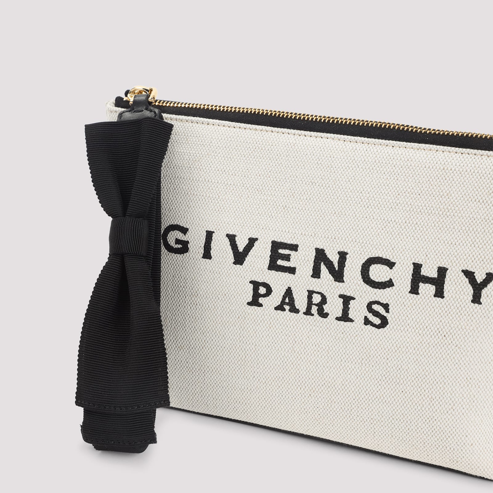 Givenchy Compact Logo Pouch Bow Detail In White