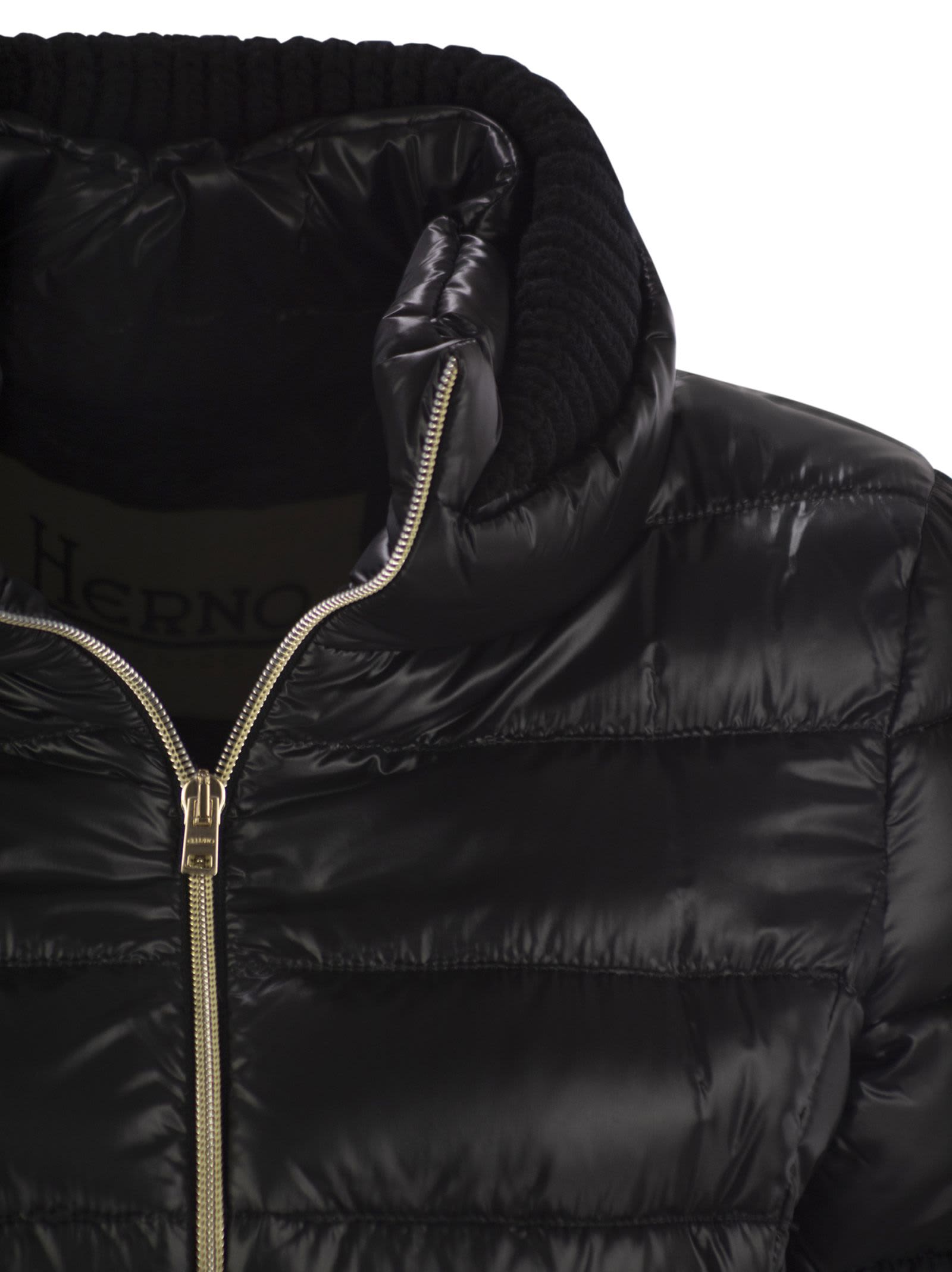 Herno Women Ultralight Nylon Down Jacket With Belt In Black