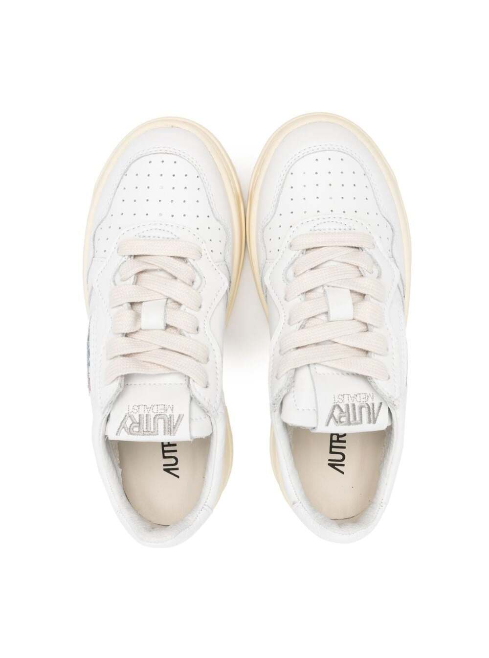 Shop Autry White Medalist Low Top Sneakers In Cow Leather Boy In Wht/wht