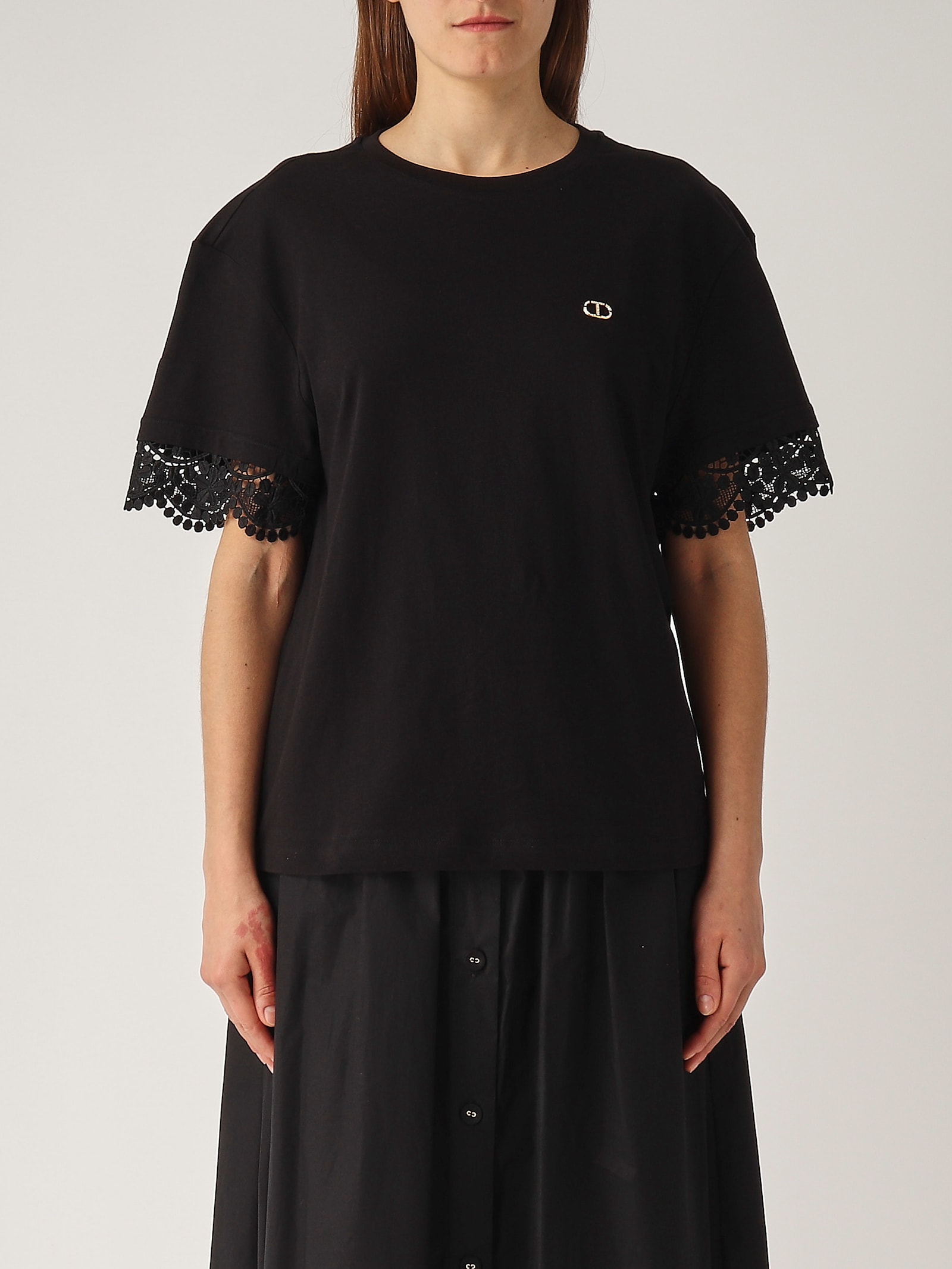 Twinset T-shirt With Lace Sleeves In Nero