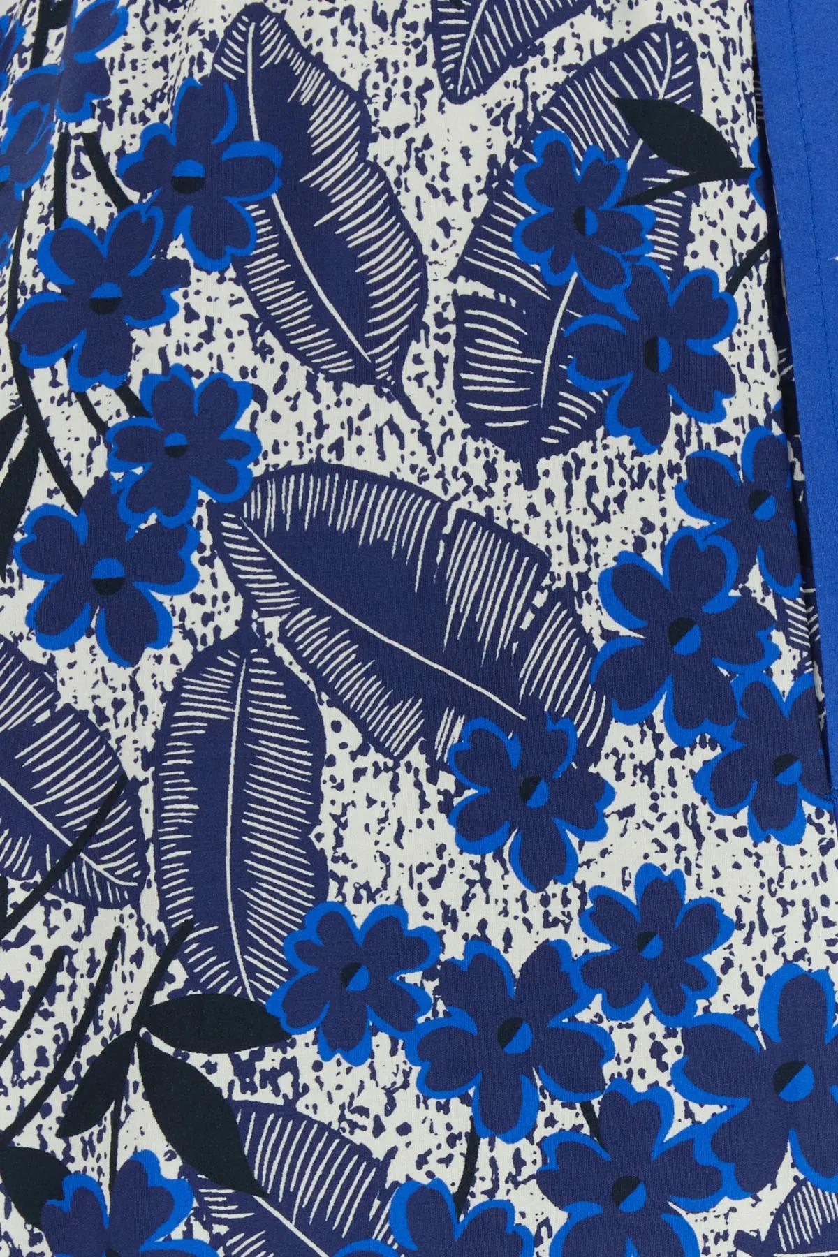 Shop Weekend Max Mara Printed Poplin West Culotte Pant In Blu