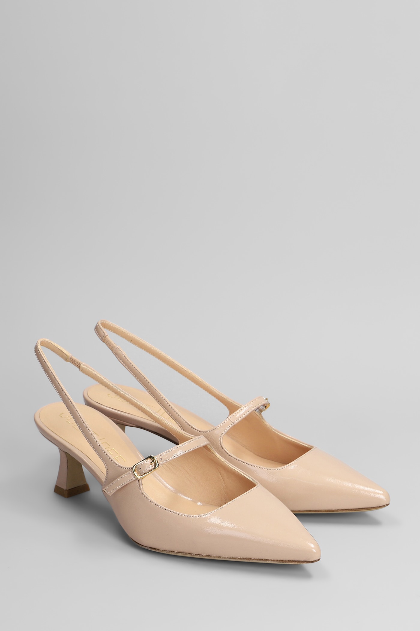 Julie Dee Pumps In Powder Leather In Powder
