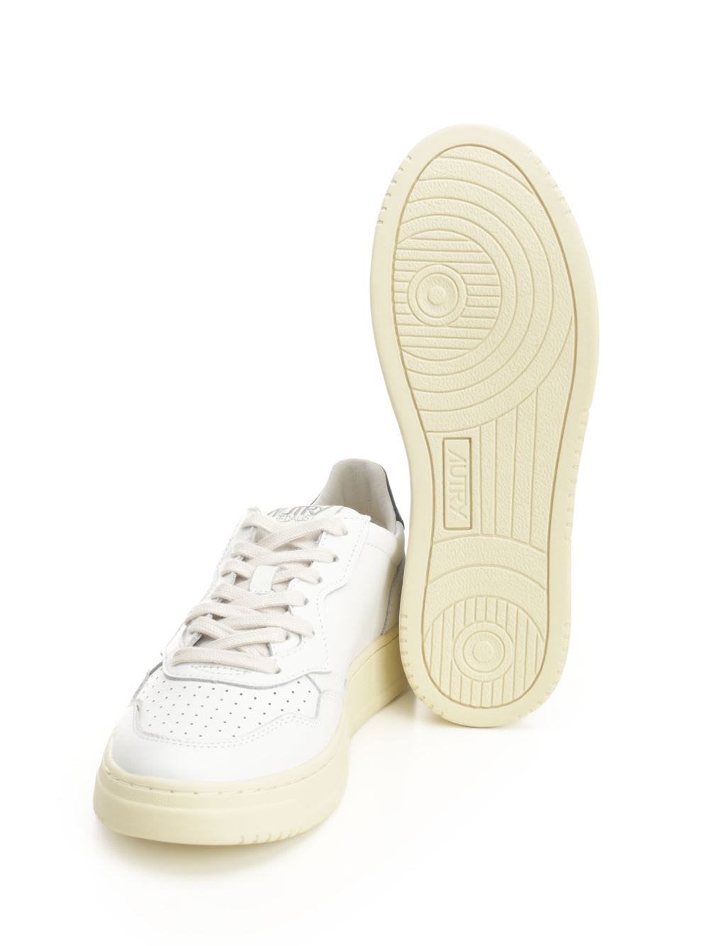 Autry Medalist Sneakers In White And Blue Leather In White