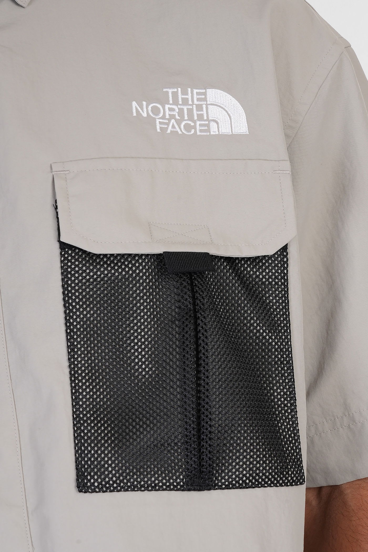 THE NORTH FACE NSE SUMMER SHIRT SHIRT IN GREY POLYAMIDE 