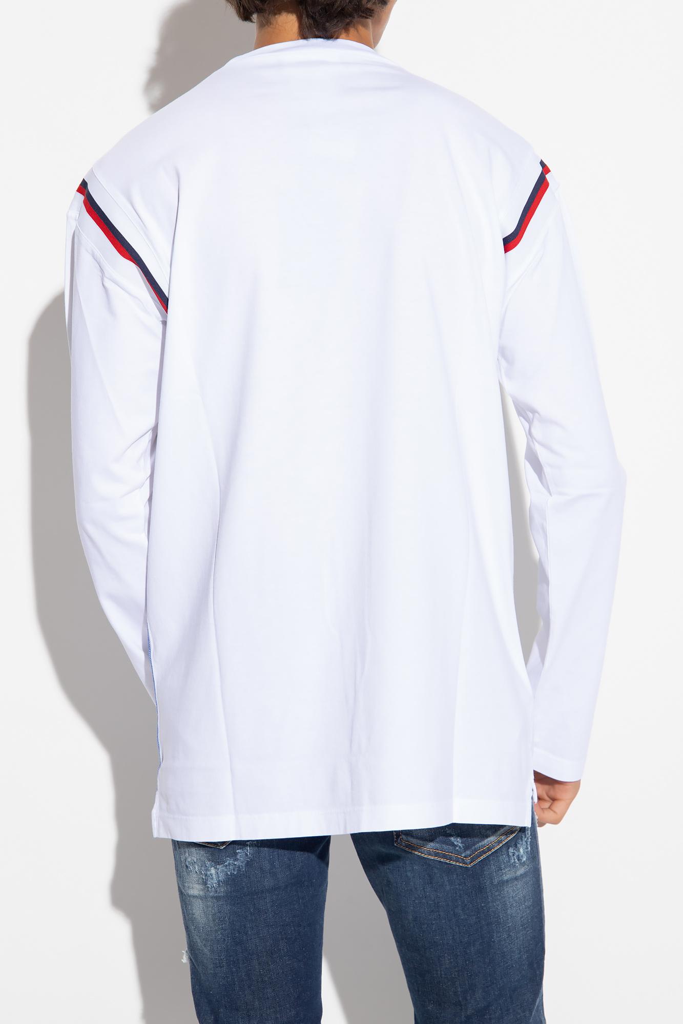 Shop Dsquared2 T-shirt With Long Sleeves In White