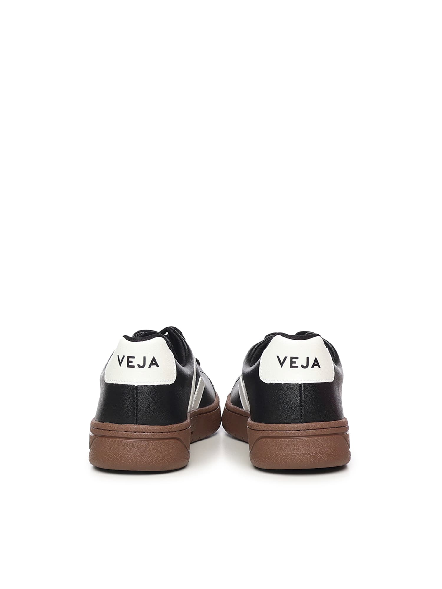 Veja Urca Cwl Sneakers In Black