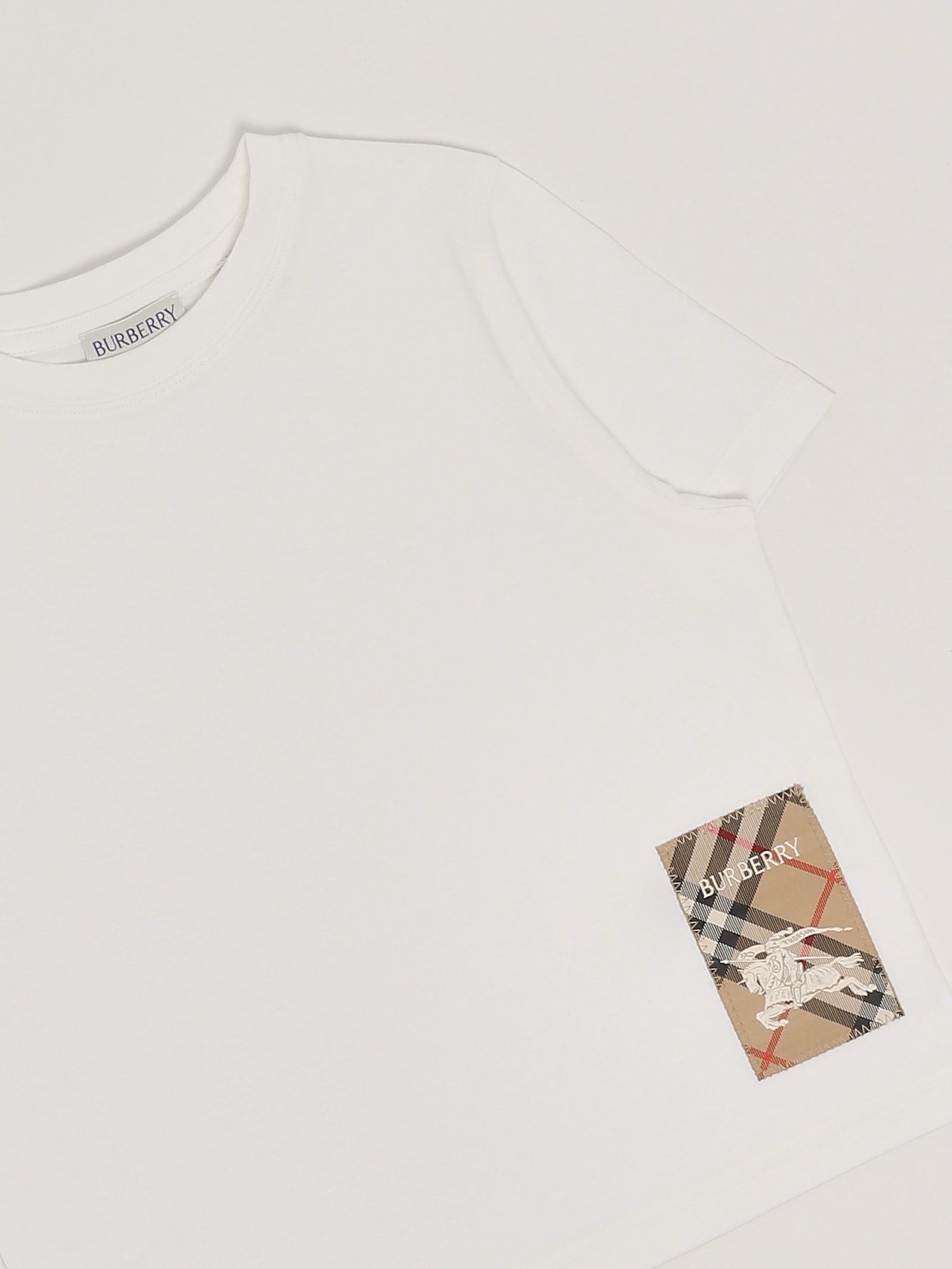 Burberry Cedar T-shirt T-shirt In Bianco