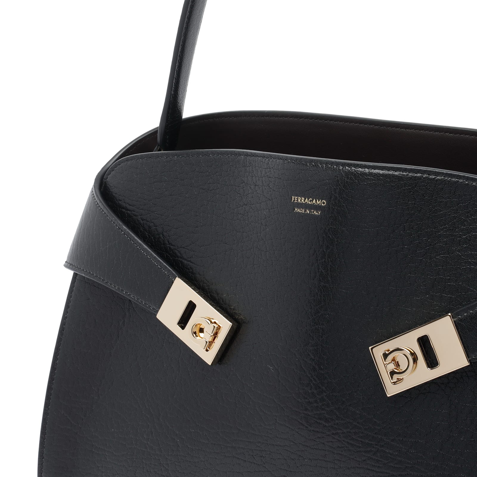 Ferragamo Leather Shoulder Bag Adaptable Strap In Black