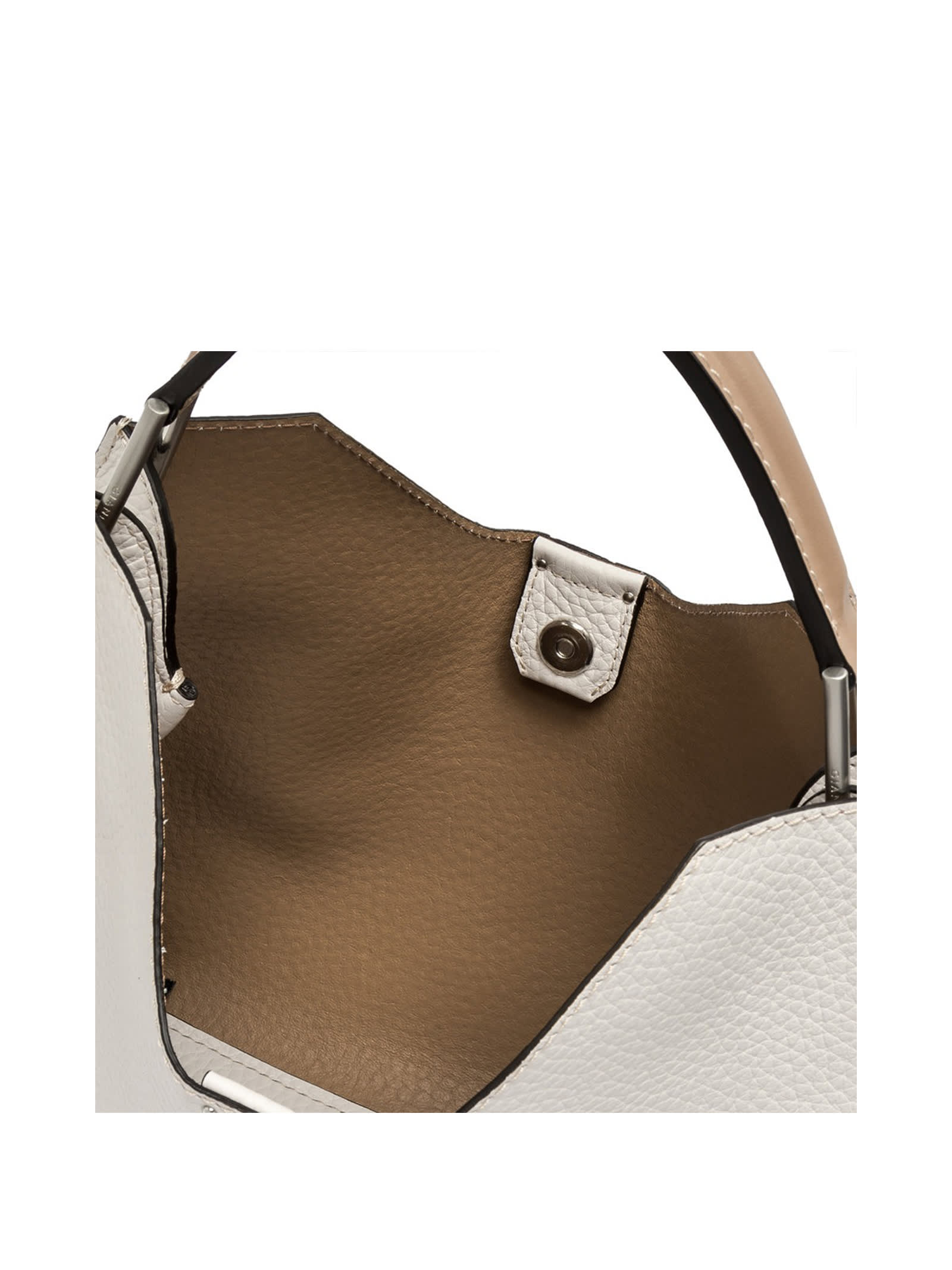 Shop Gianni Chiarini Aurora White Leather Shoulder Bag In Silver-sabbia