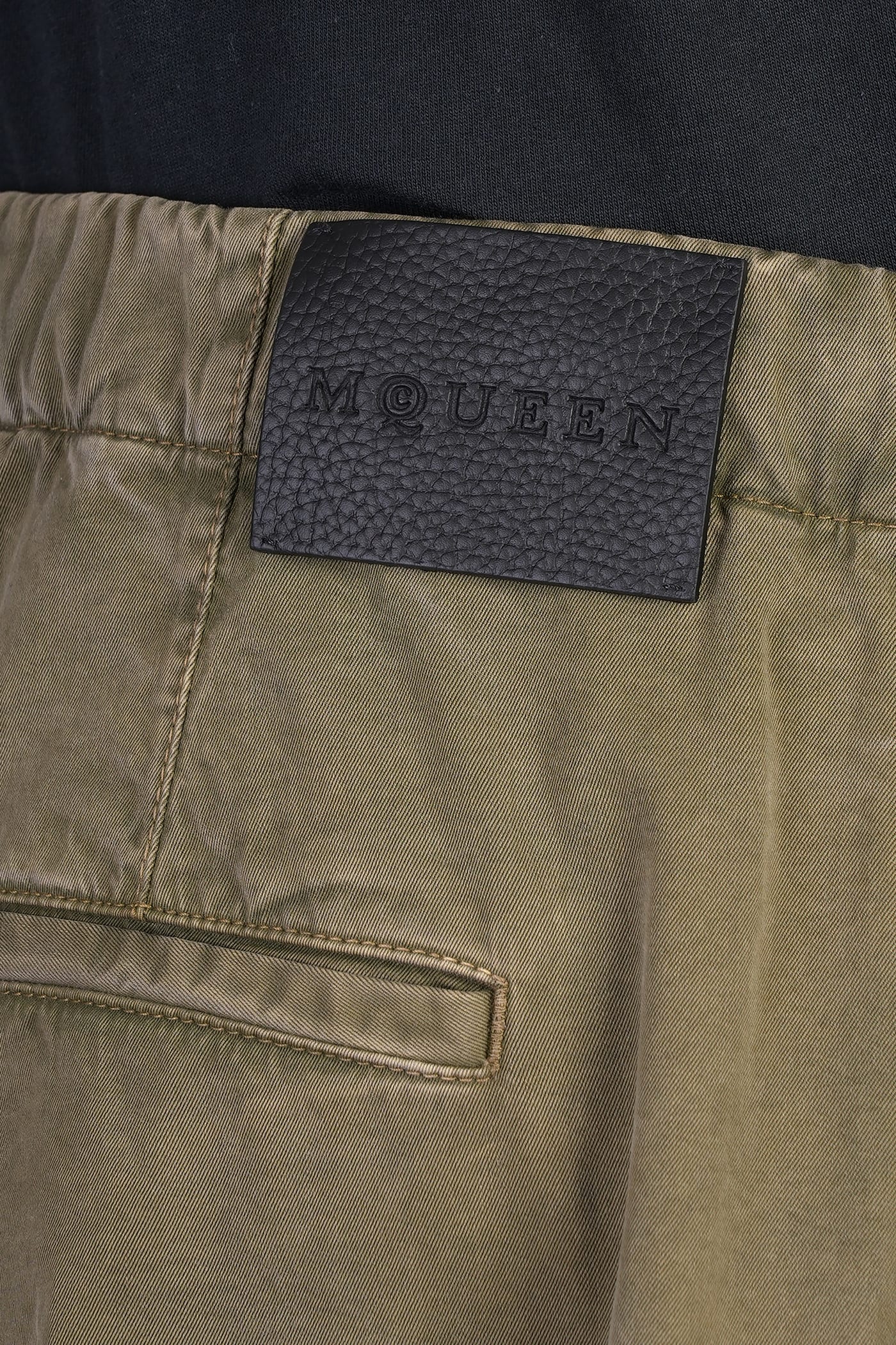 Alexander Mcqueen Cargo Pocket Drawstring Waist Shorts In Khaki Green