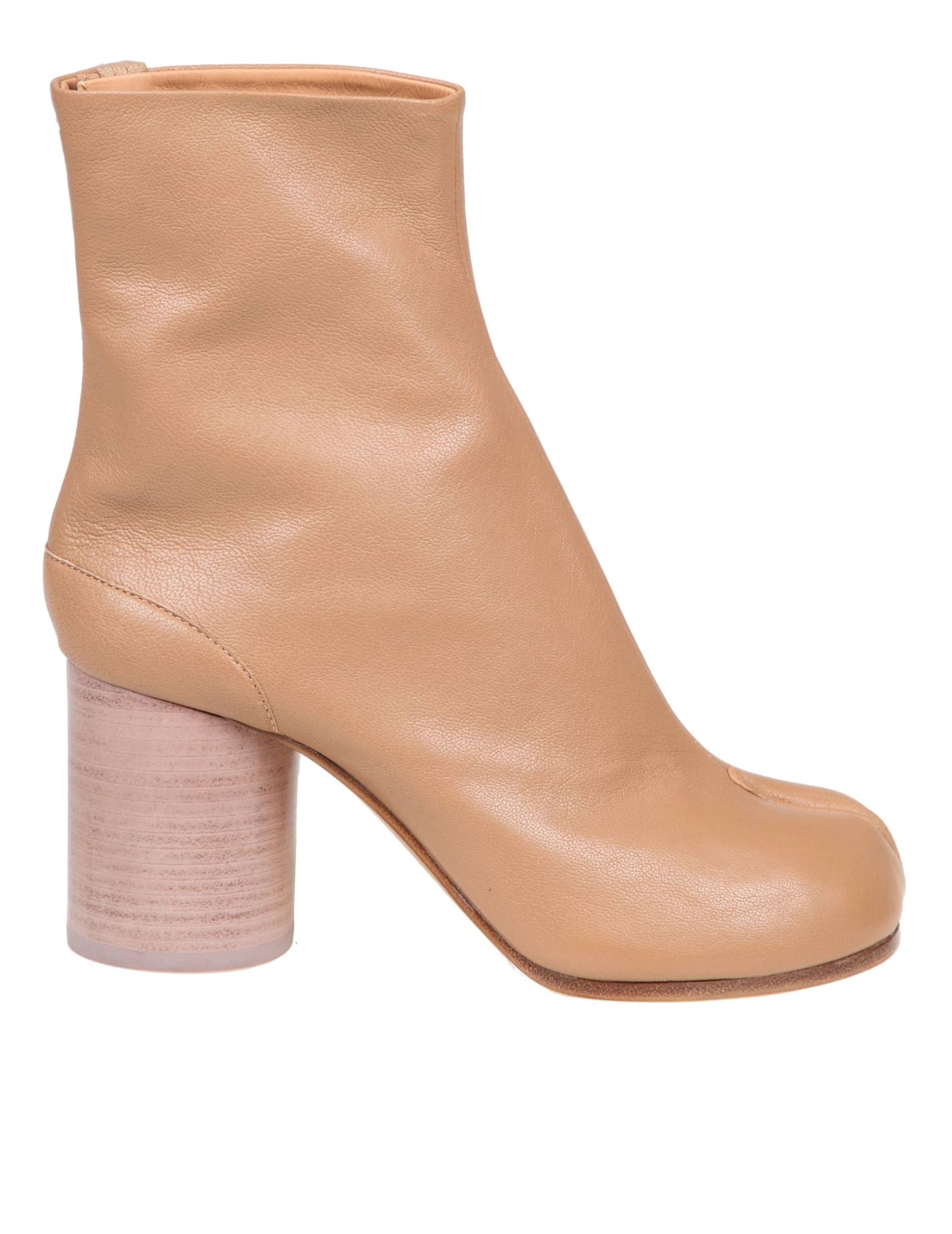 Shop Maison Margiela Tronchetto Tabi In Pelle Colore Cammello In Chic Brown