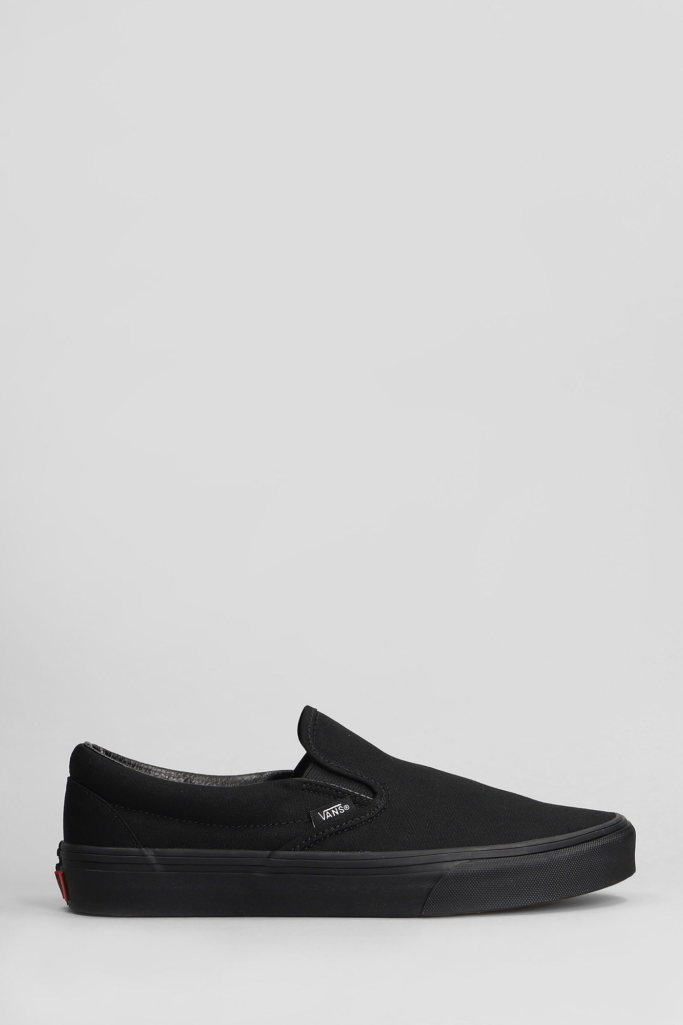 Vans Ua Classic Slip-on Sneakers In Black Fabric In Black