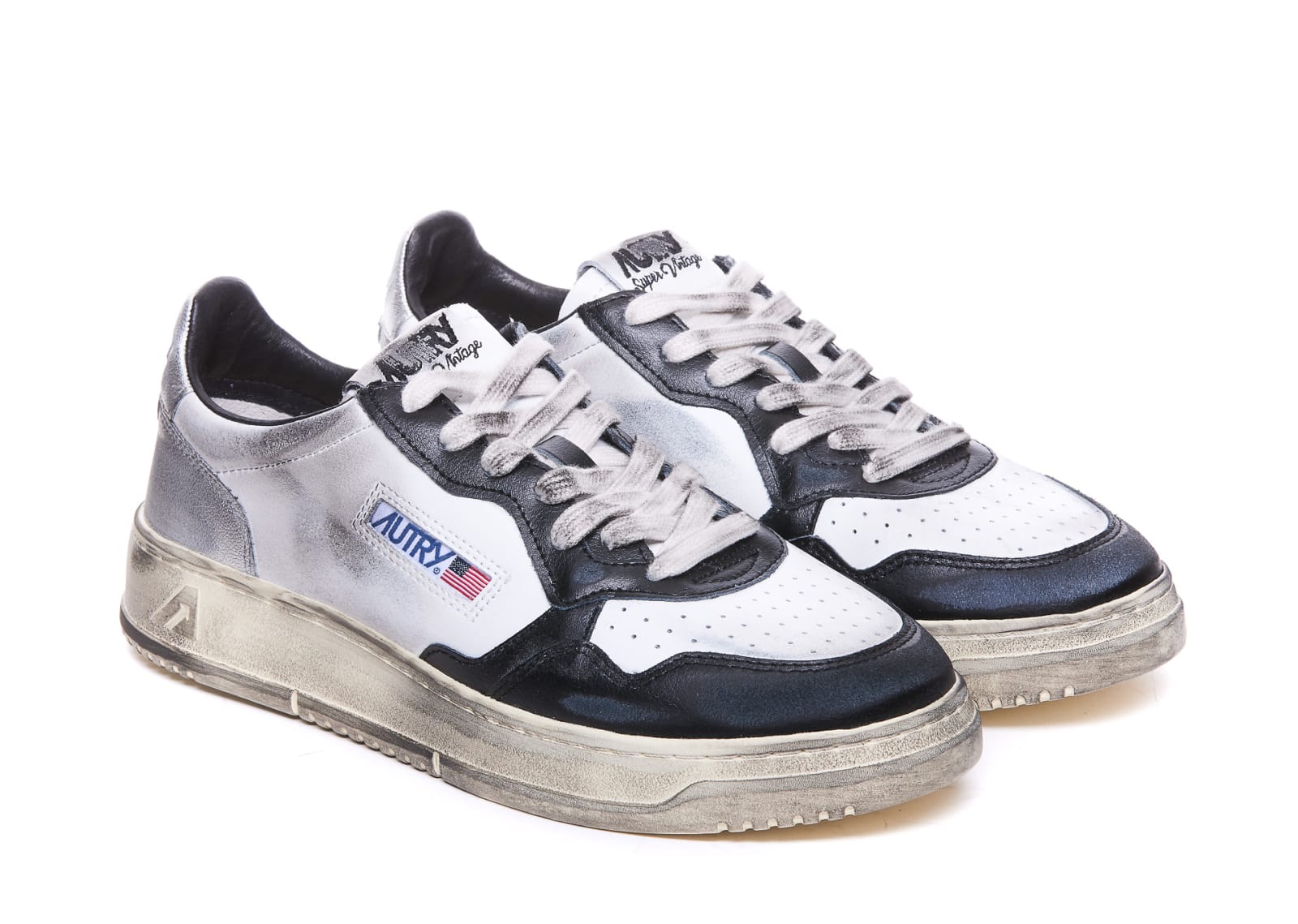 Autry Super Vintage Medalist Sneakers In White