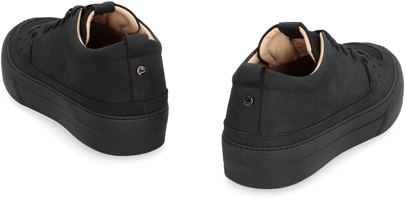 Volta Judoka Low-top Sneakers In Black