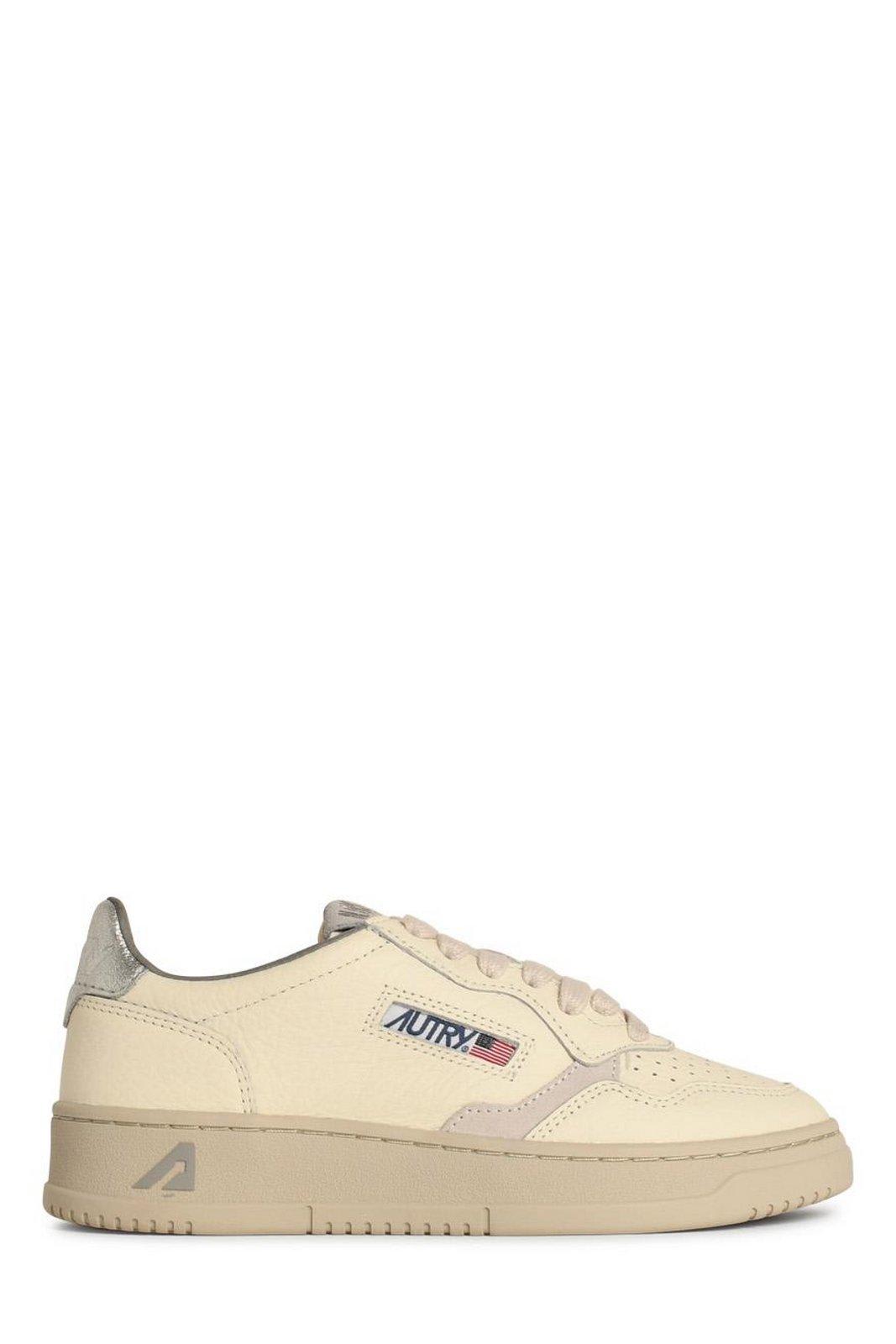 Medalist Low Sneakers