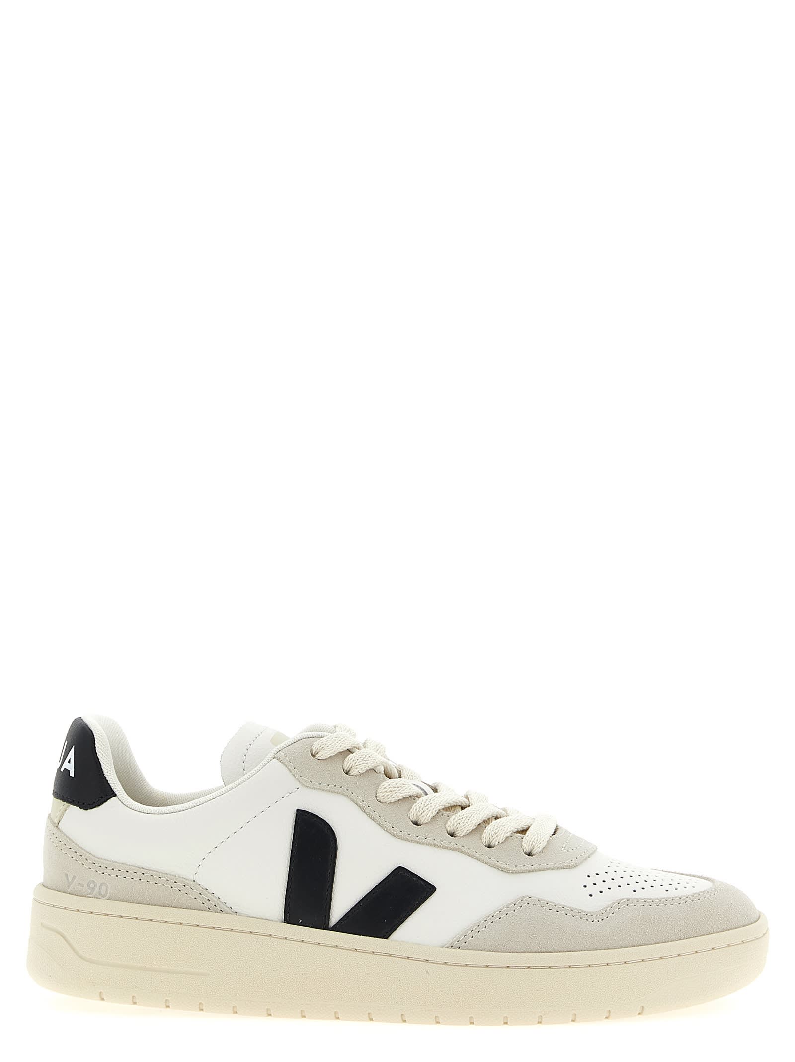 v-90 Sneakers
