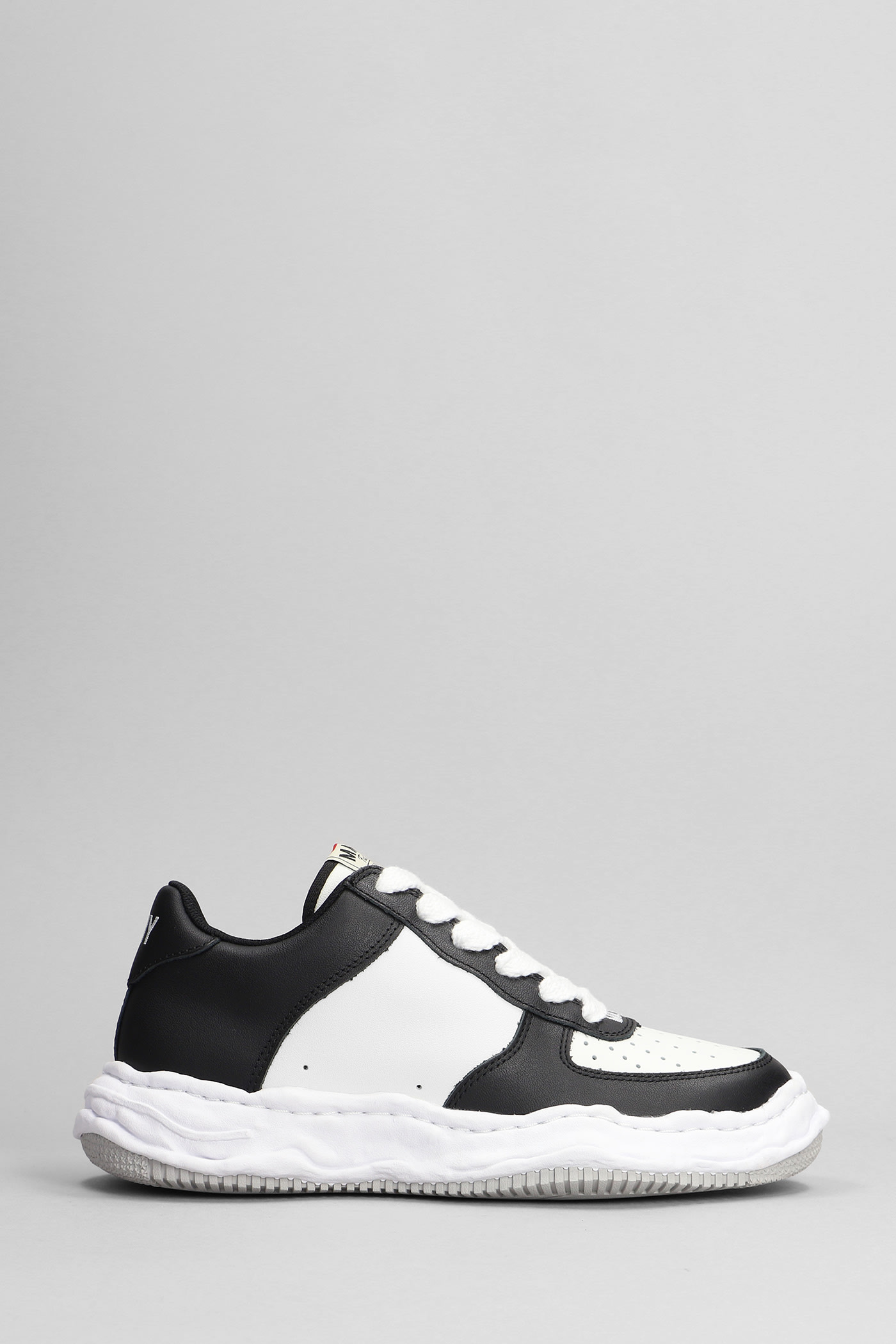 Waney Sneakers In Black Leather