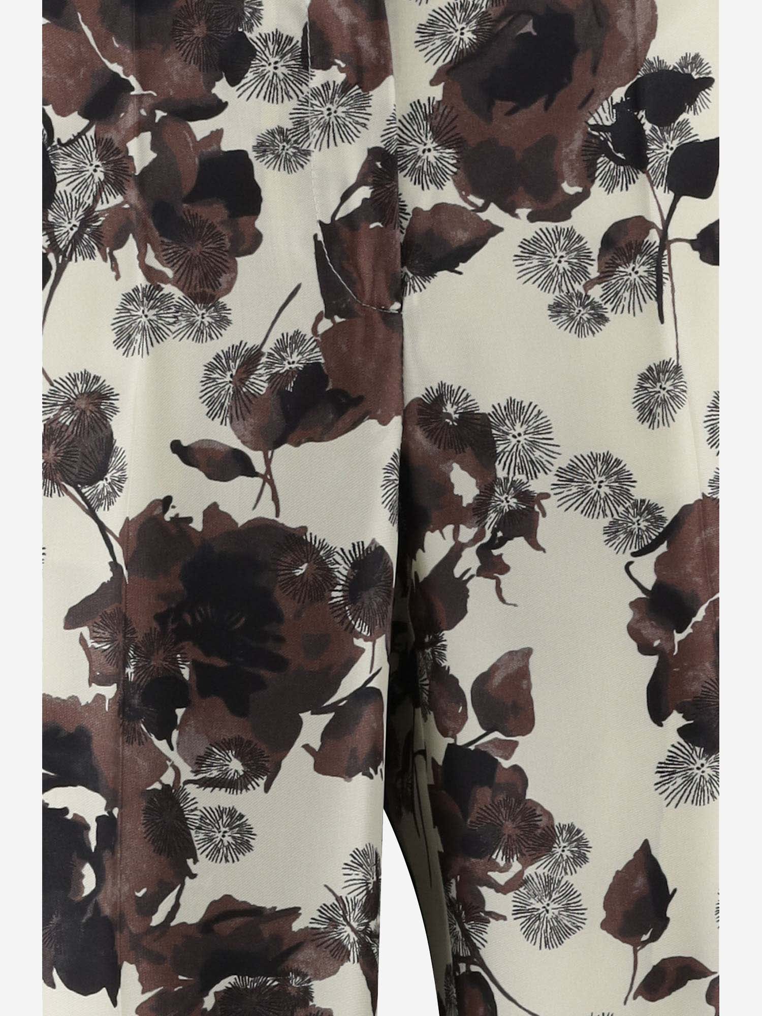 Shop Alberto Biani Silk Pants With Floral Pattern In Ecru