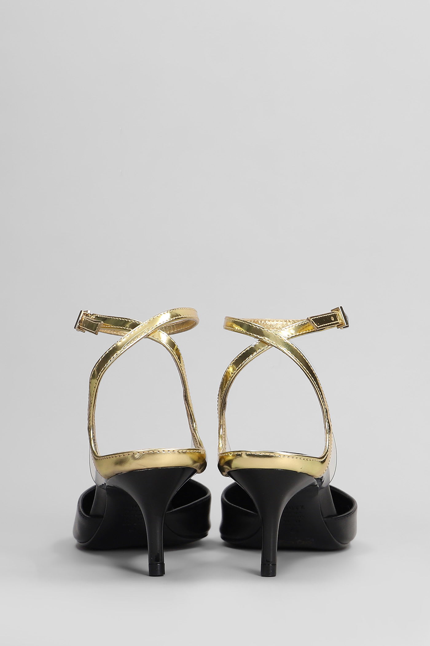 Schutz Skye Pump Mid Pumps In Black Leather In Black