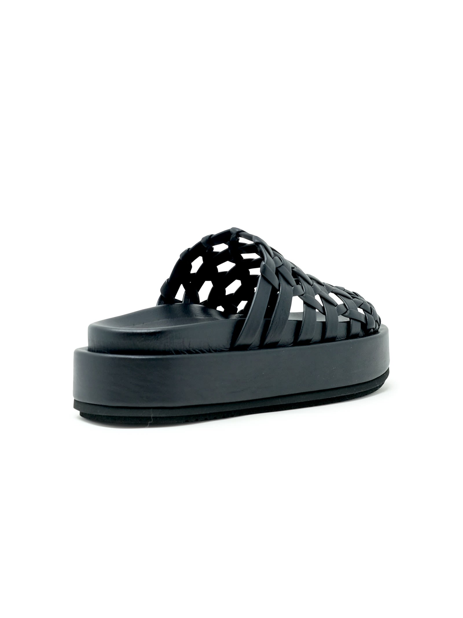 Paloma Barceló Paloma Barcelo Leather Nadira Flat Sandals In Black